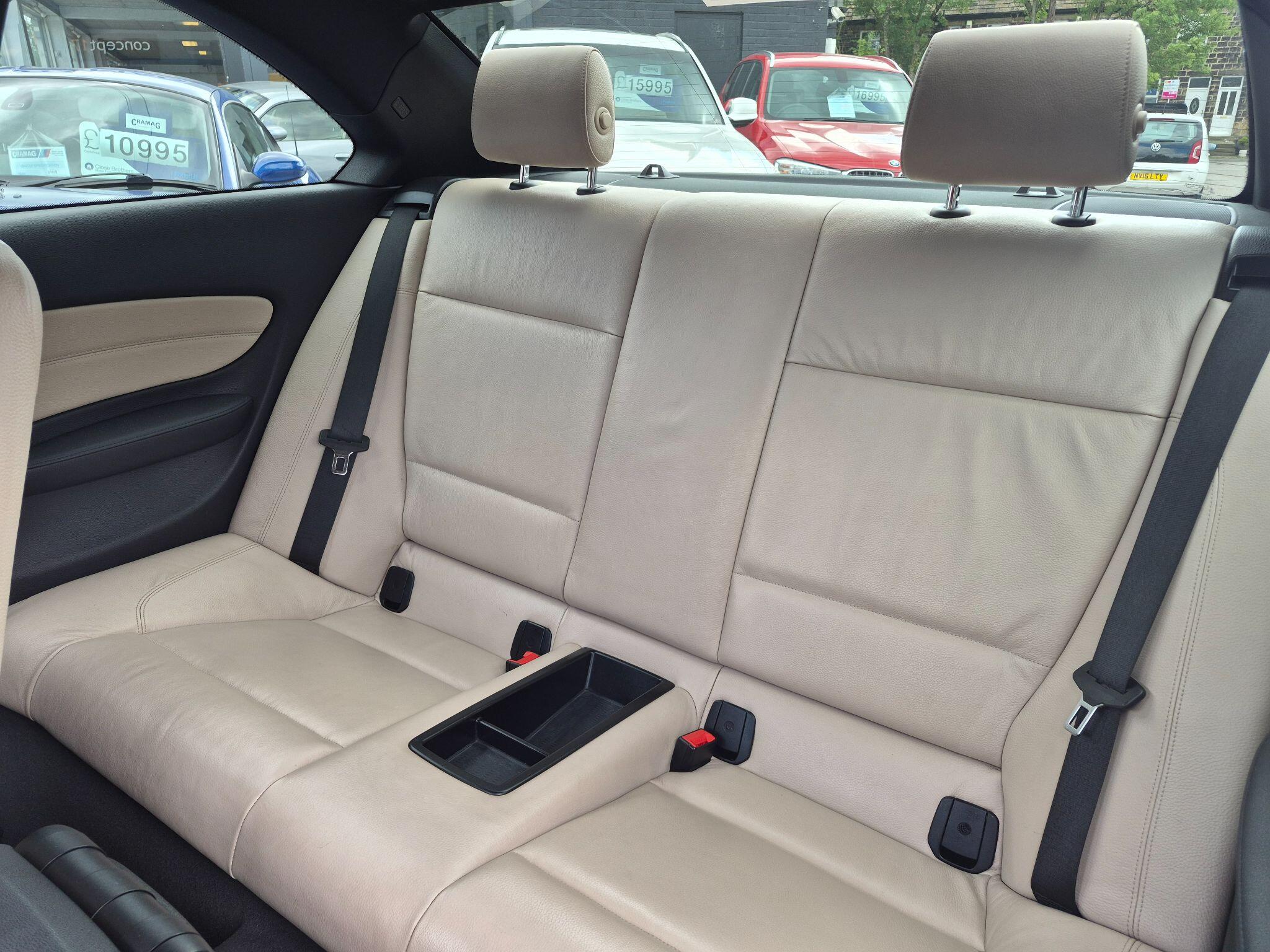 BMW 1 Series view 16