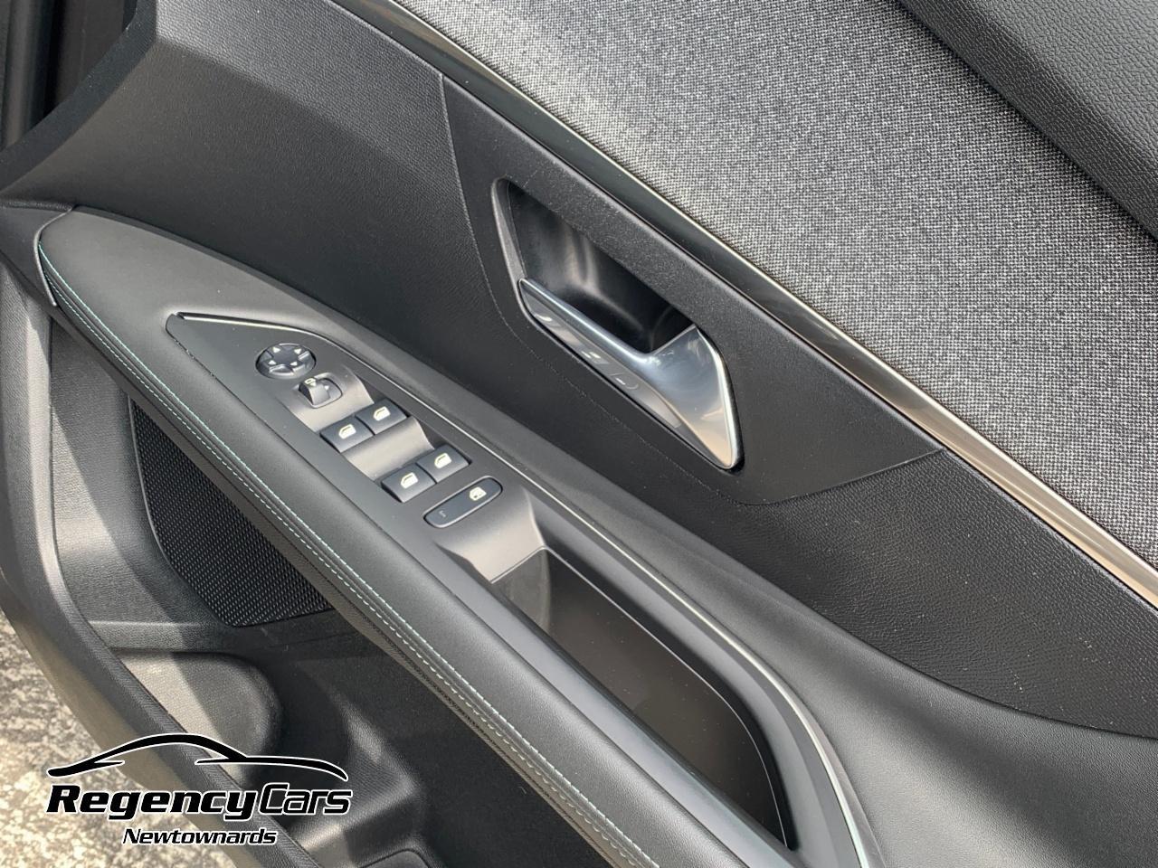 Peugeot 3008 view 21