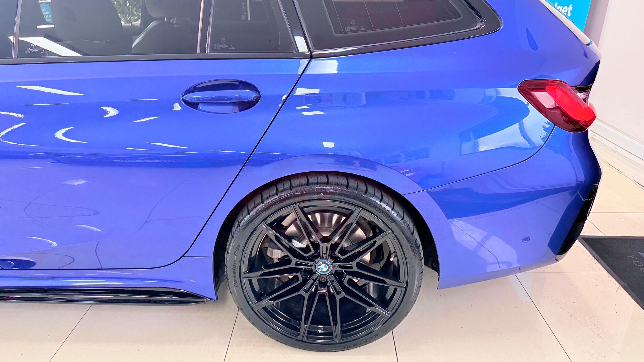 BMW 3 Series view 48