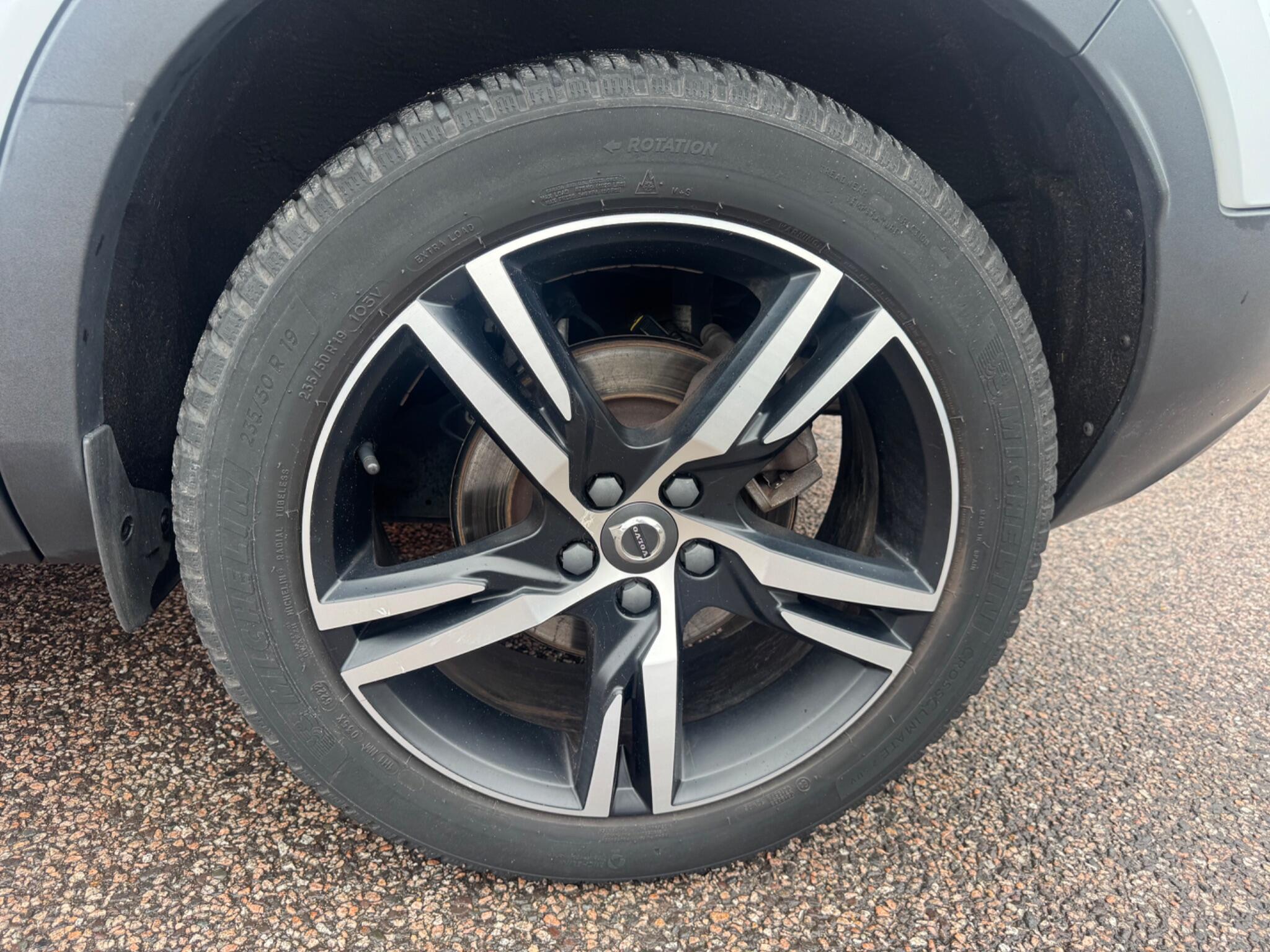 Volvo XC40 view 21