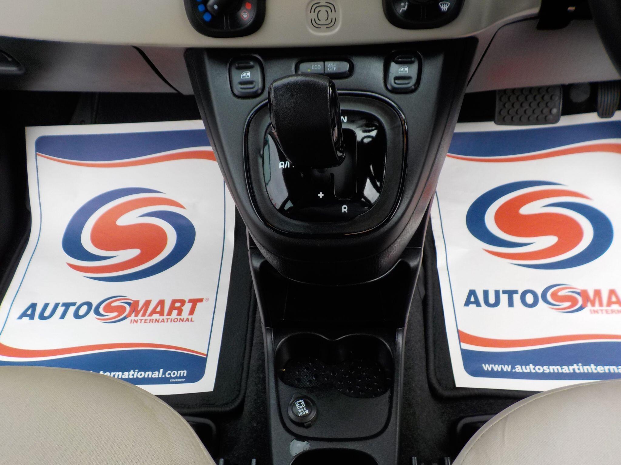 Fiat Panda 0.9 TwinAir Easy Dualogic Euro 6 (s/s) 5dr