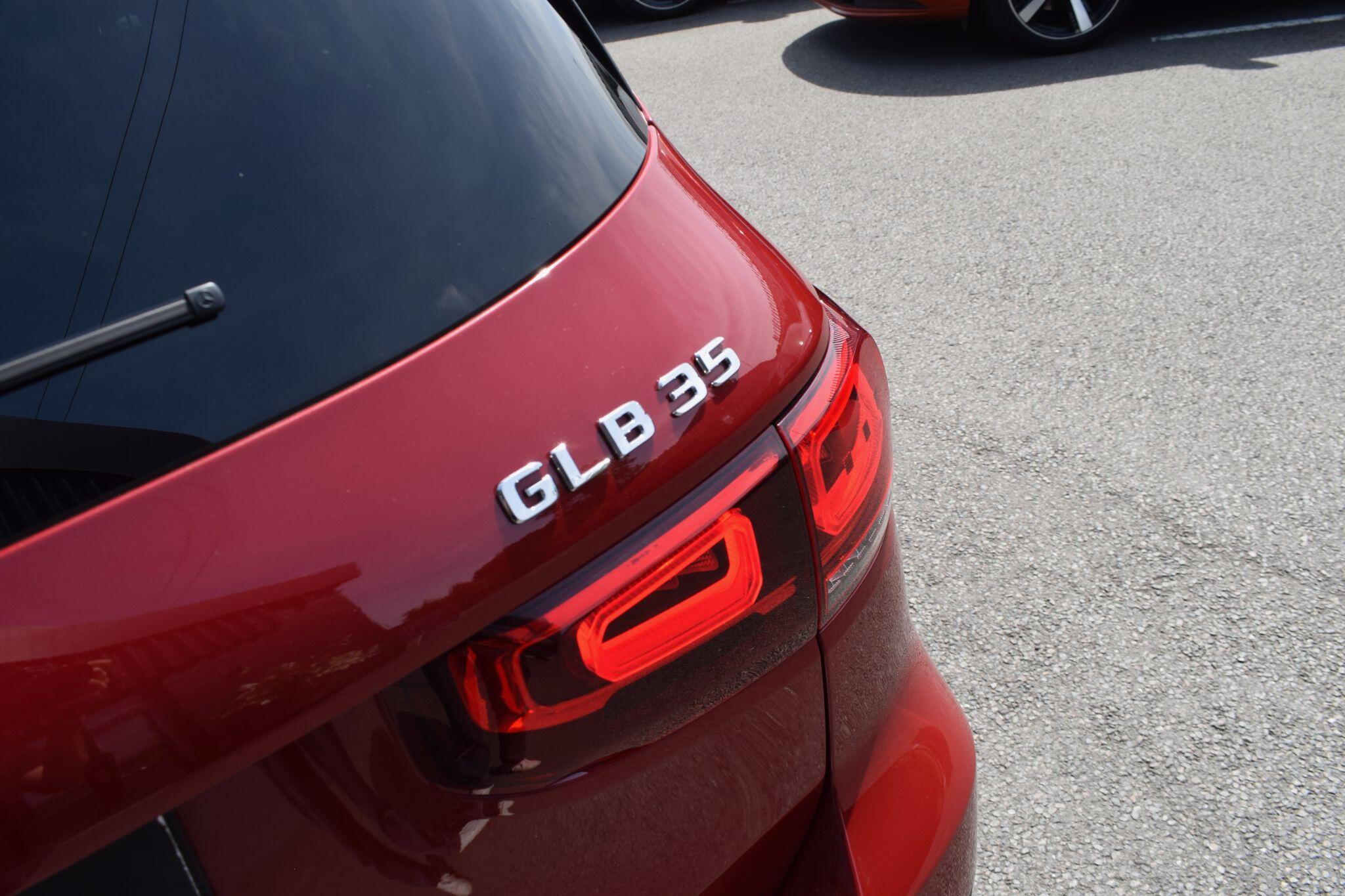 Mercedes-Benz GLB view 48