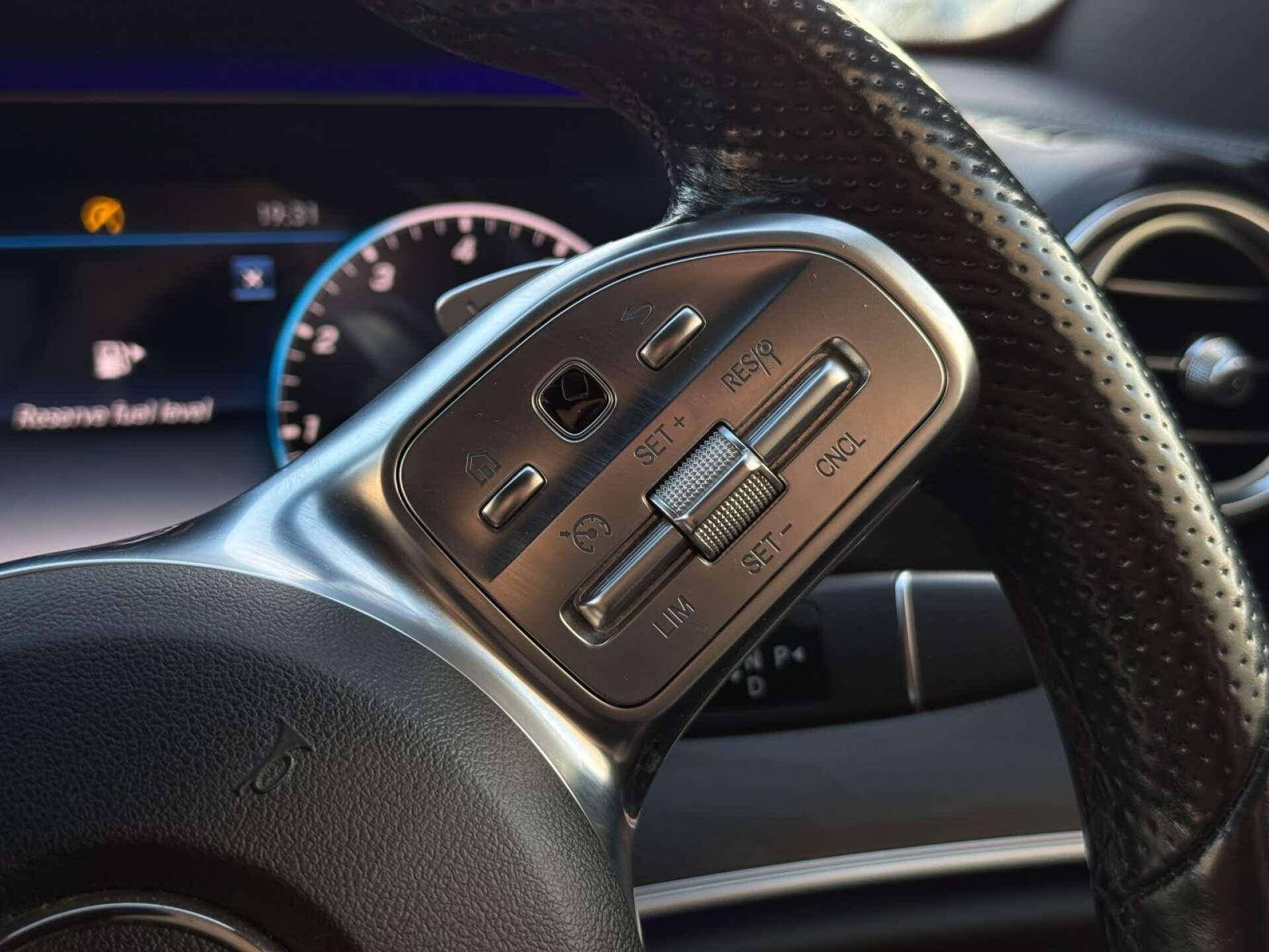 Mercedes-Benz E Class view 45