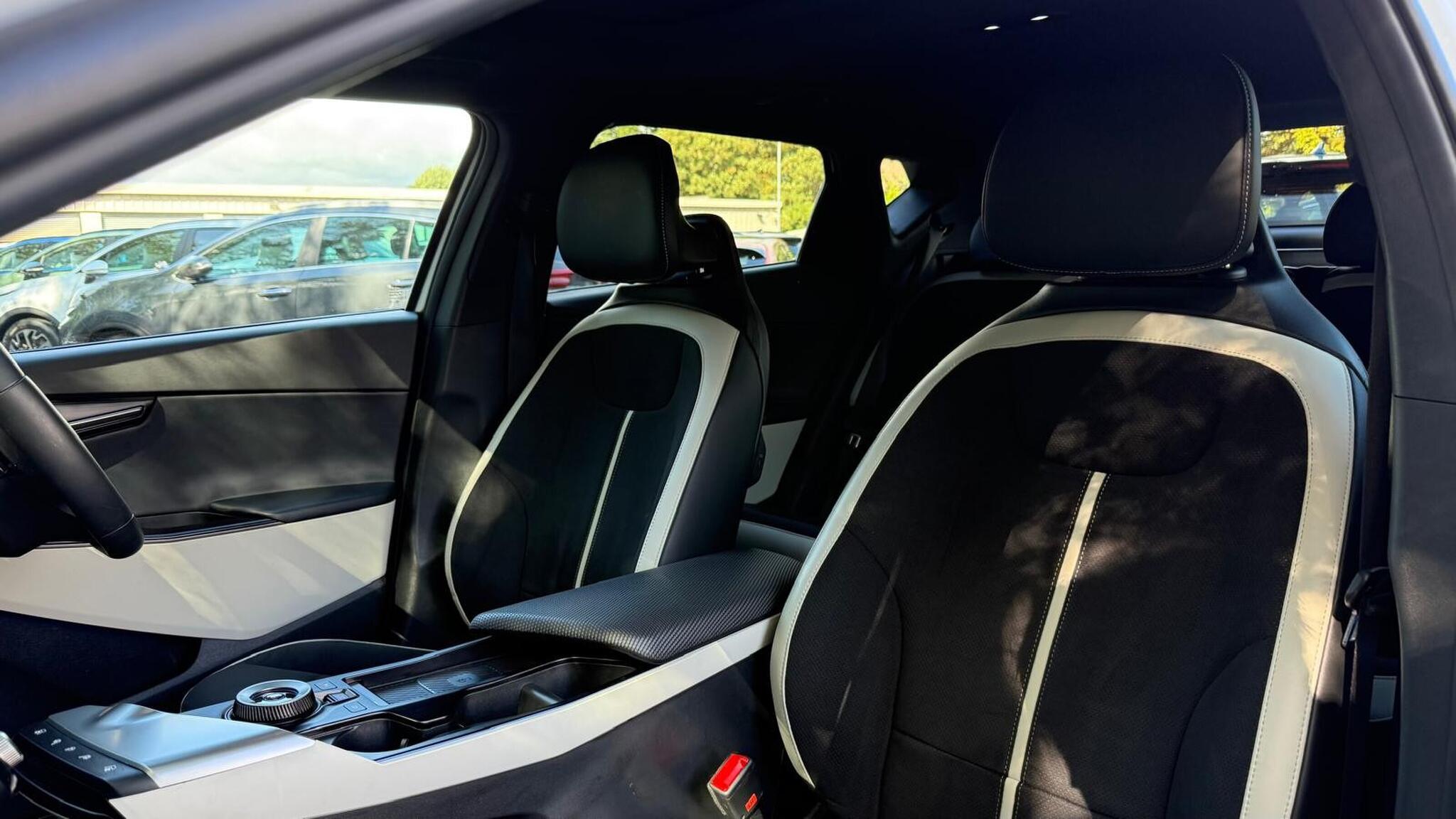 Kia Ev6 view 25