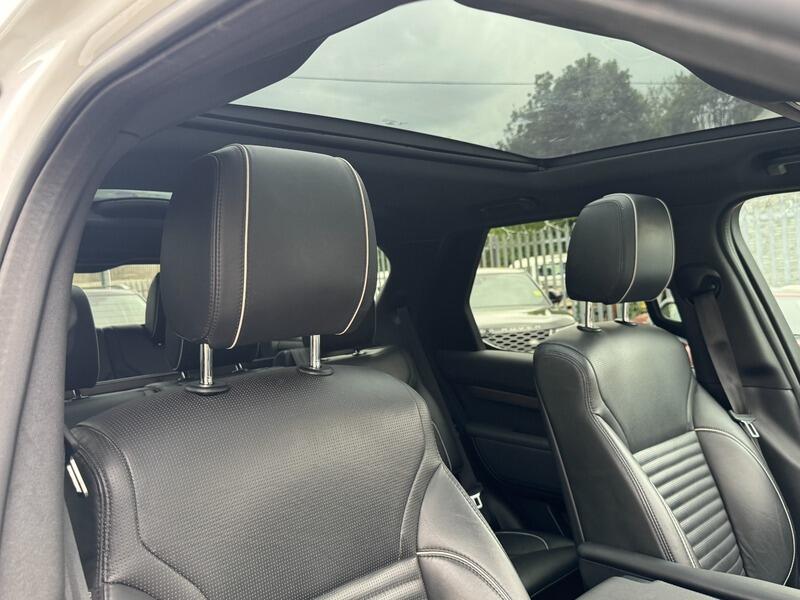 Land Rover Discovery view 54