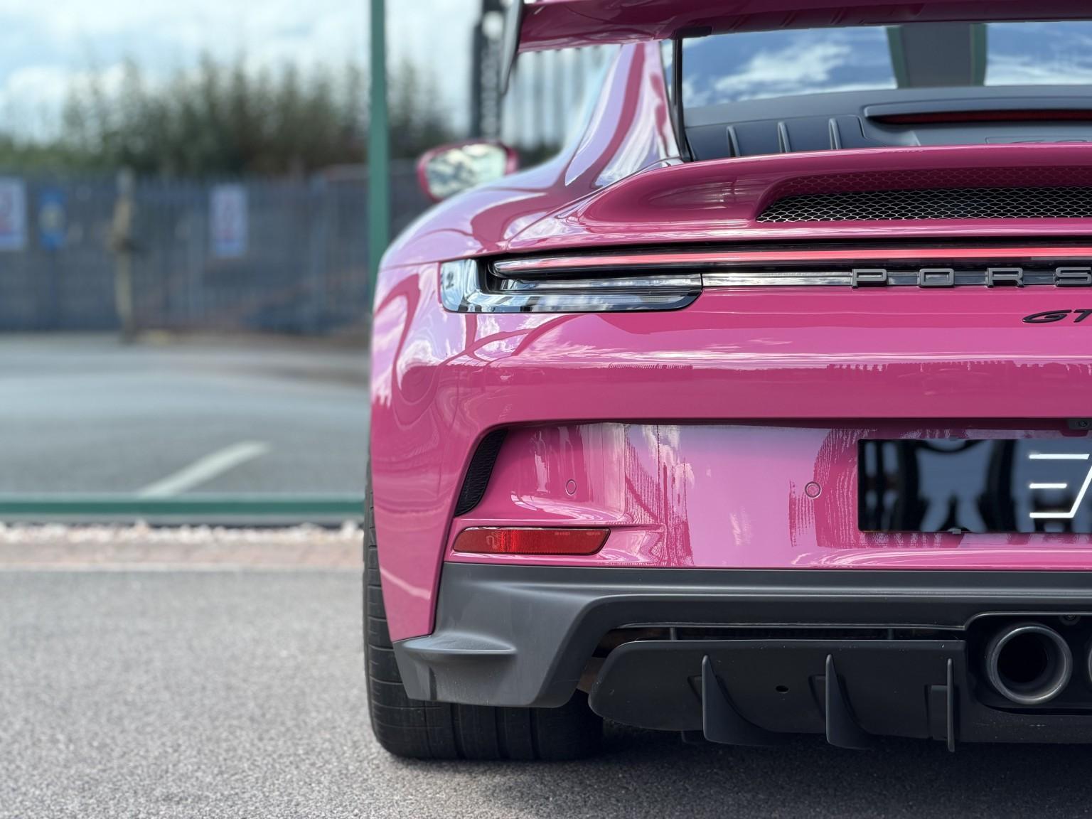 Porsche 911 view 29