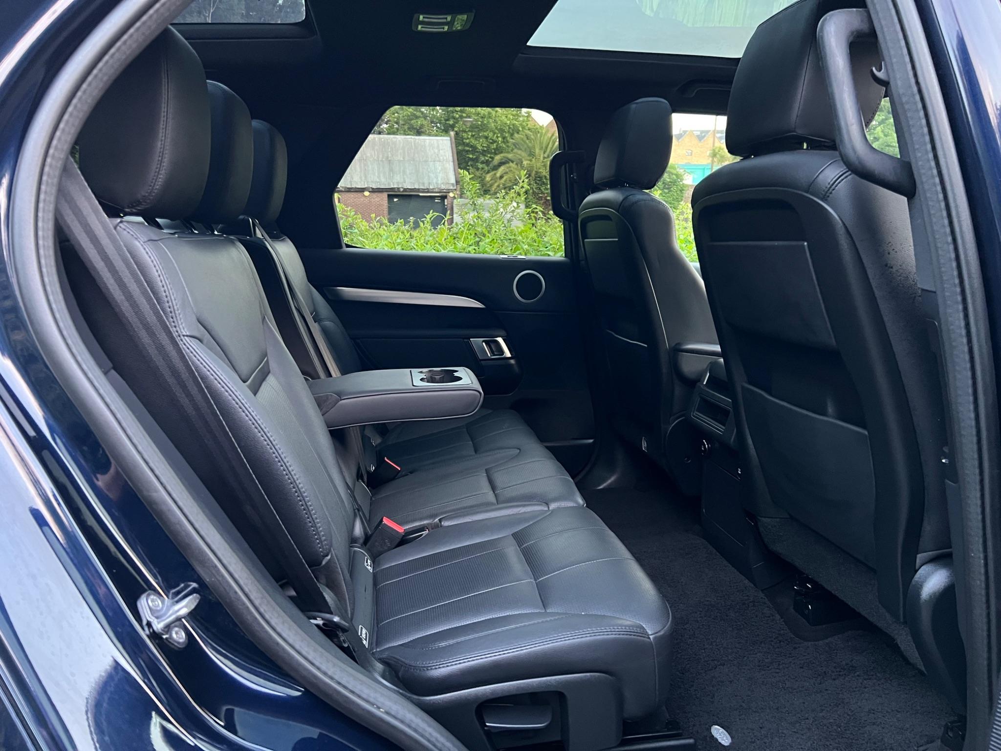 Land Rover Discovery view 19