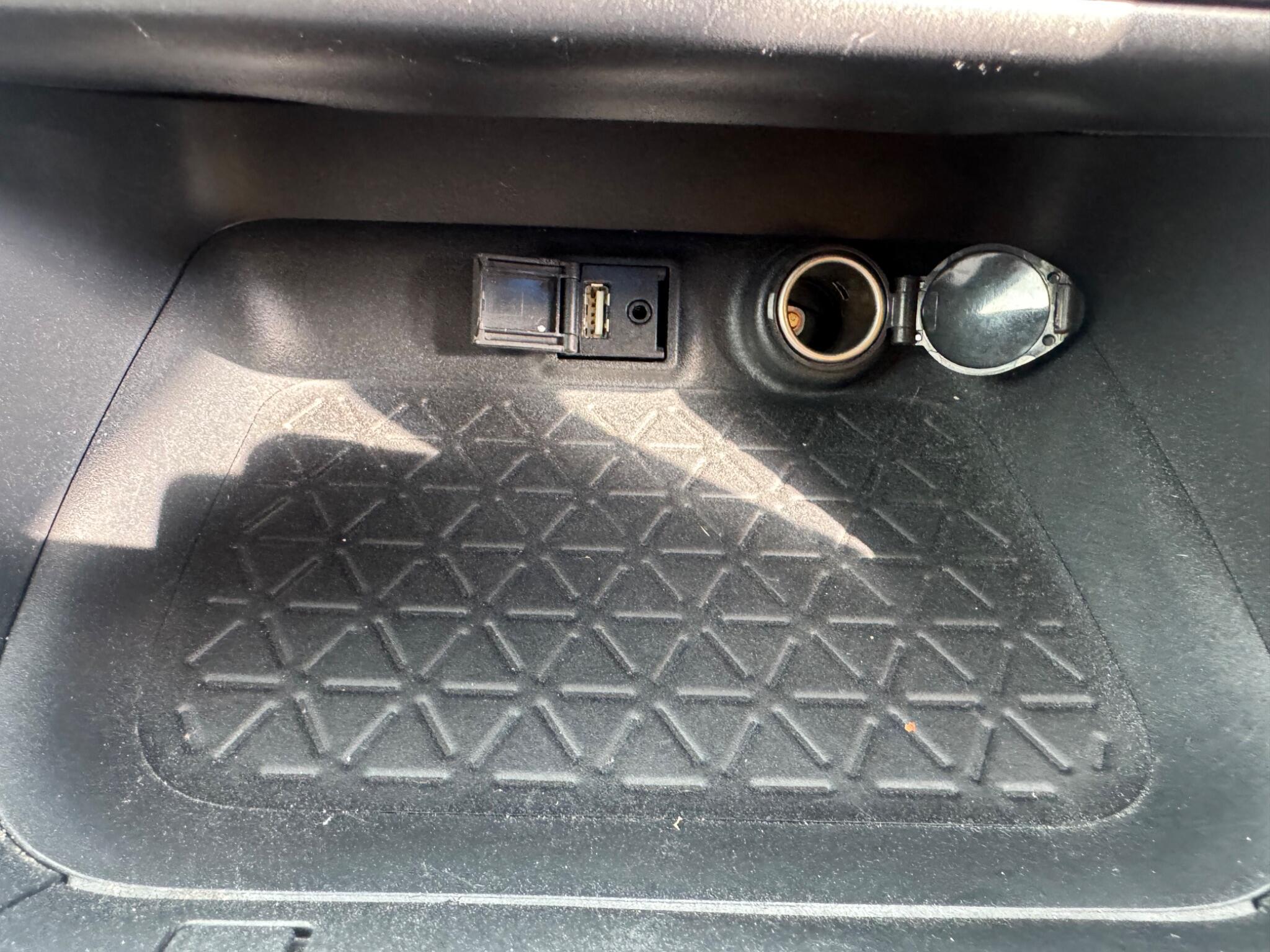 Toyota Rav4 view 22