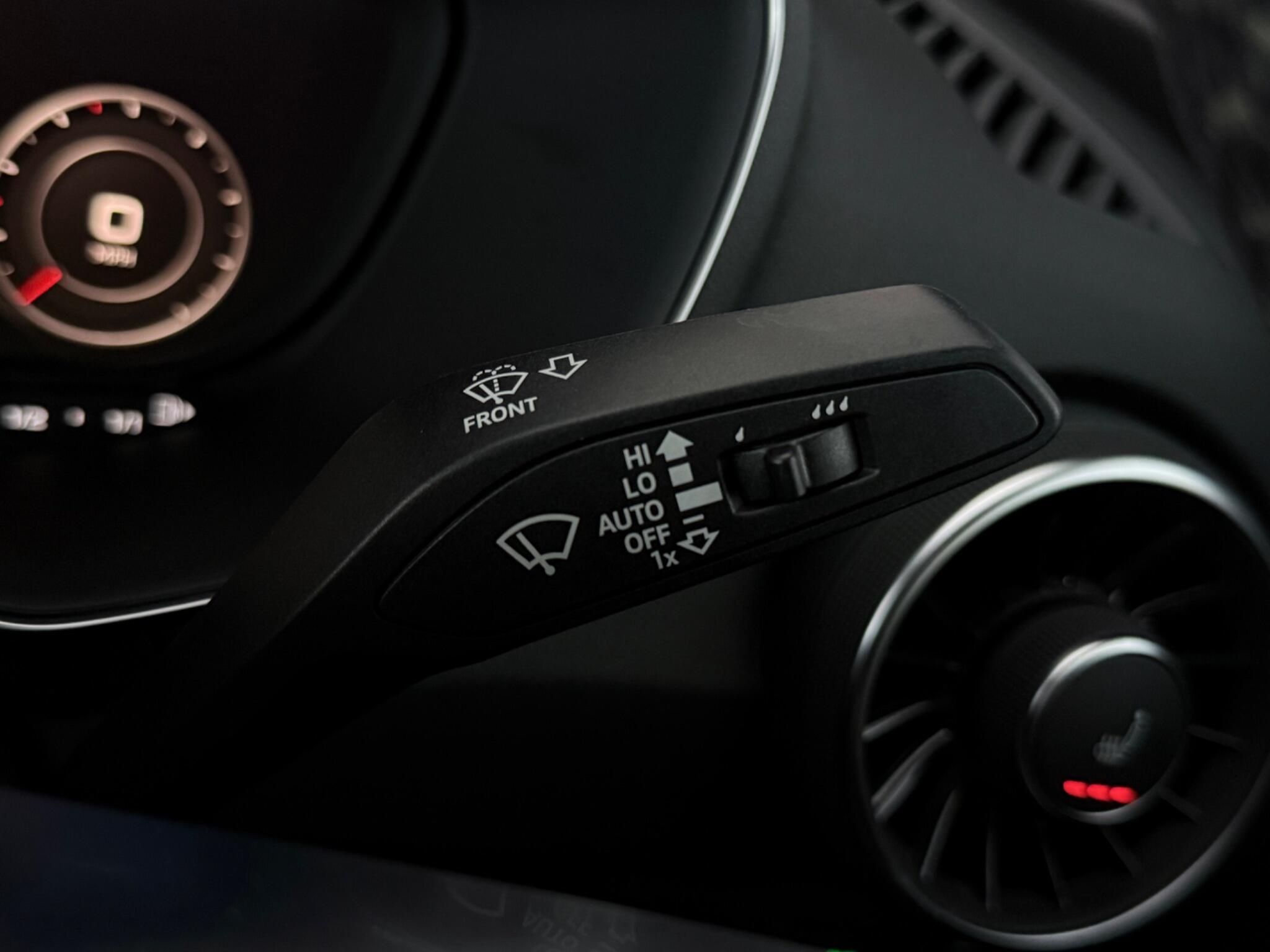 Audi TT view 19