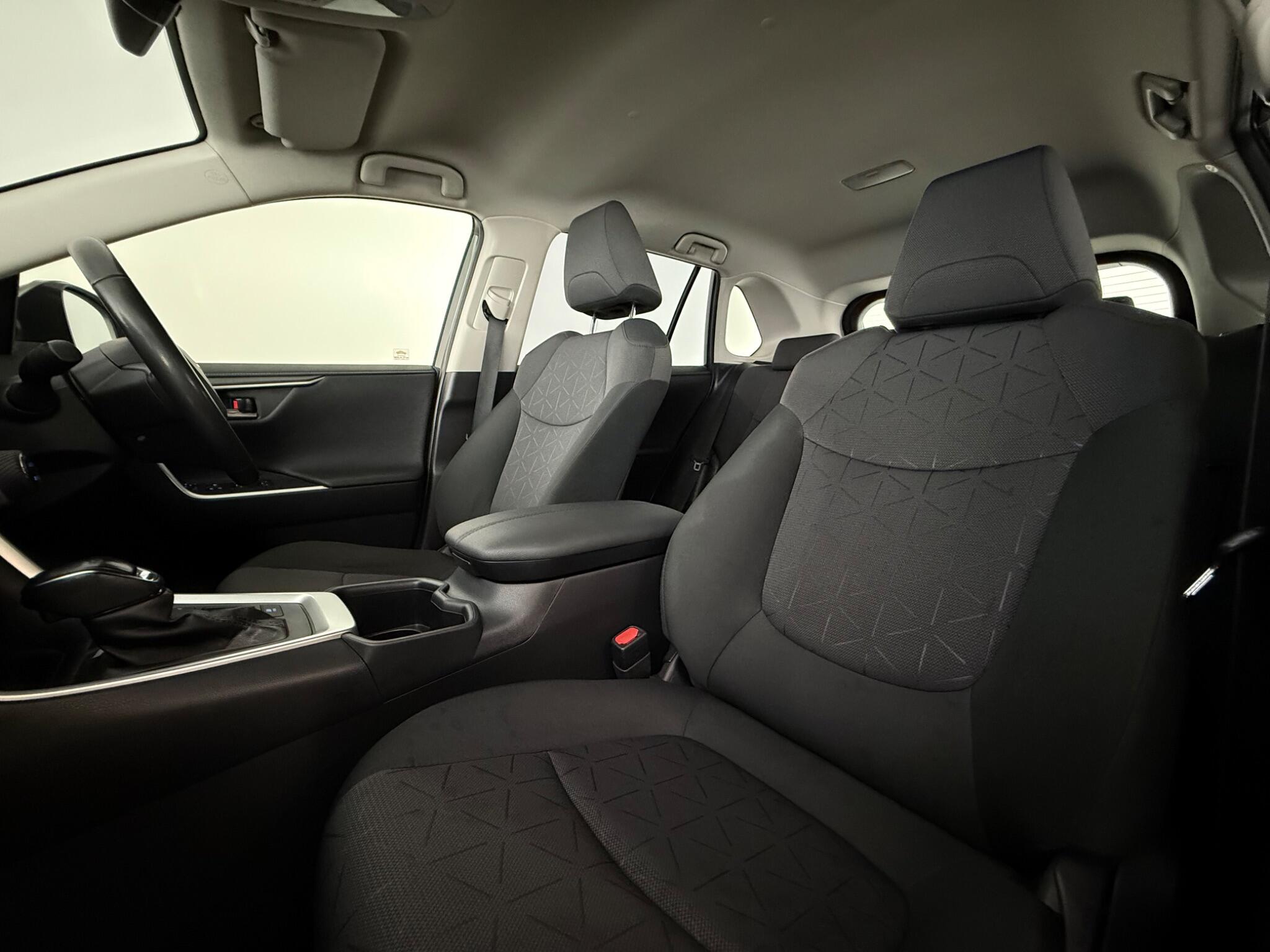 Toyota Rav4 view 25