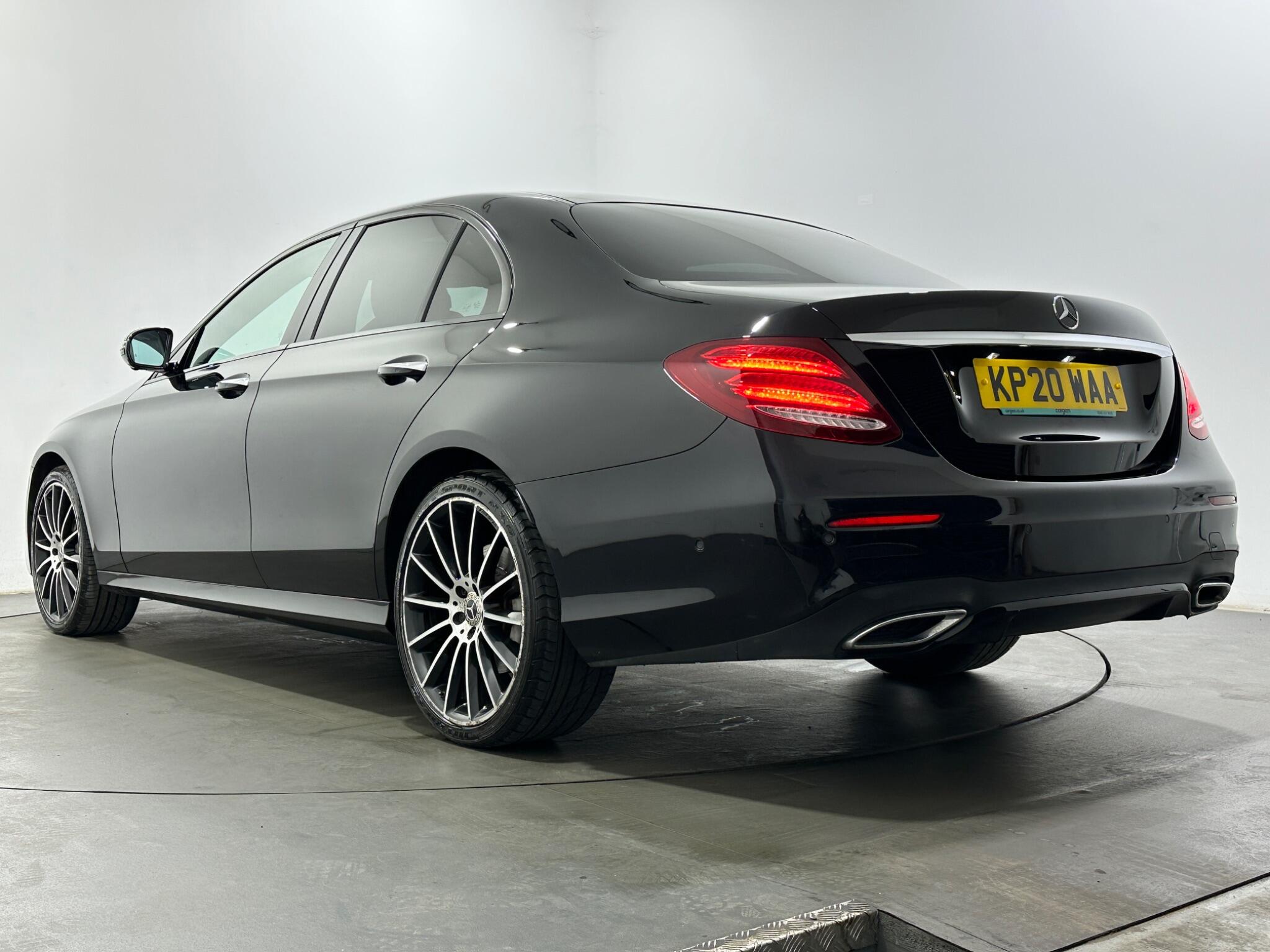 Mercedes-Benz E-Class view 48