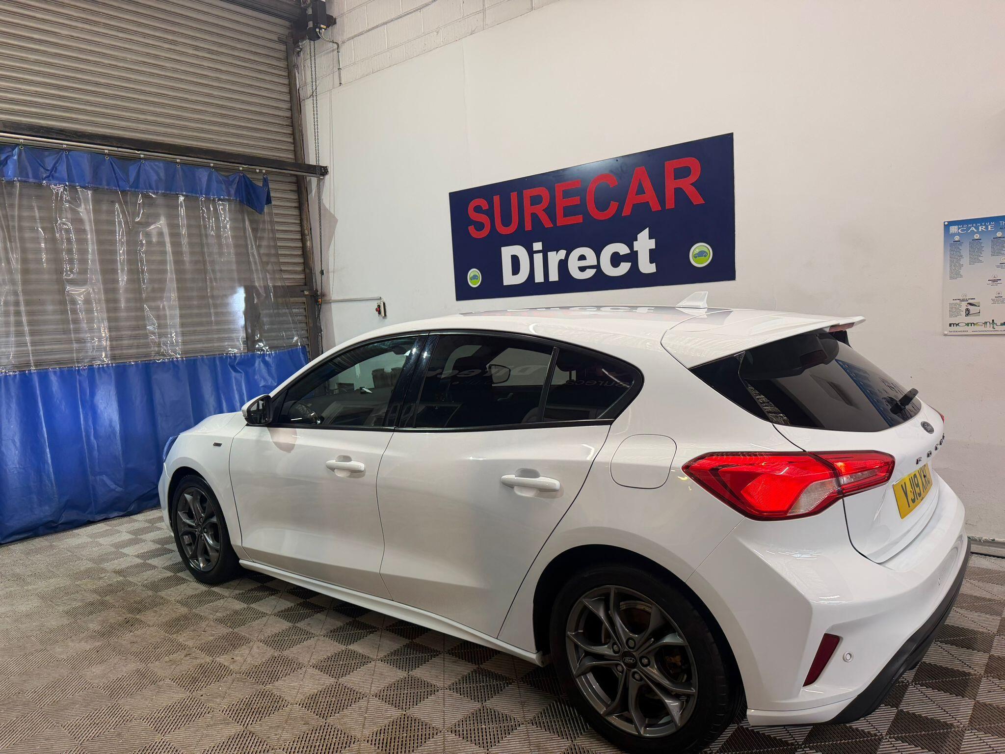 Ford Focus view 17