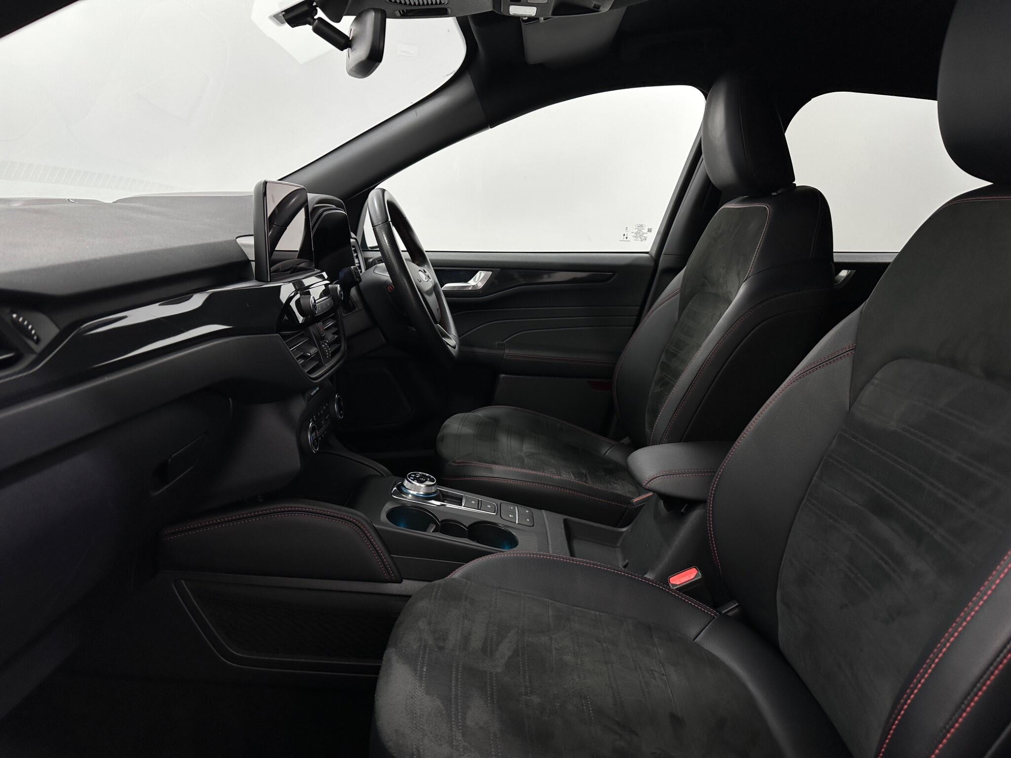 Ford Kuga view 35