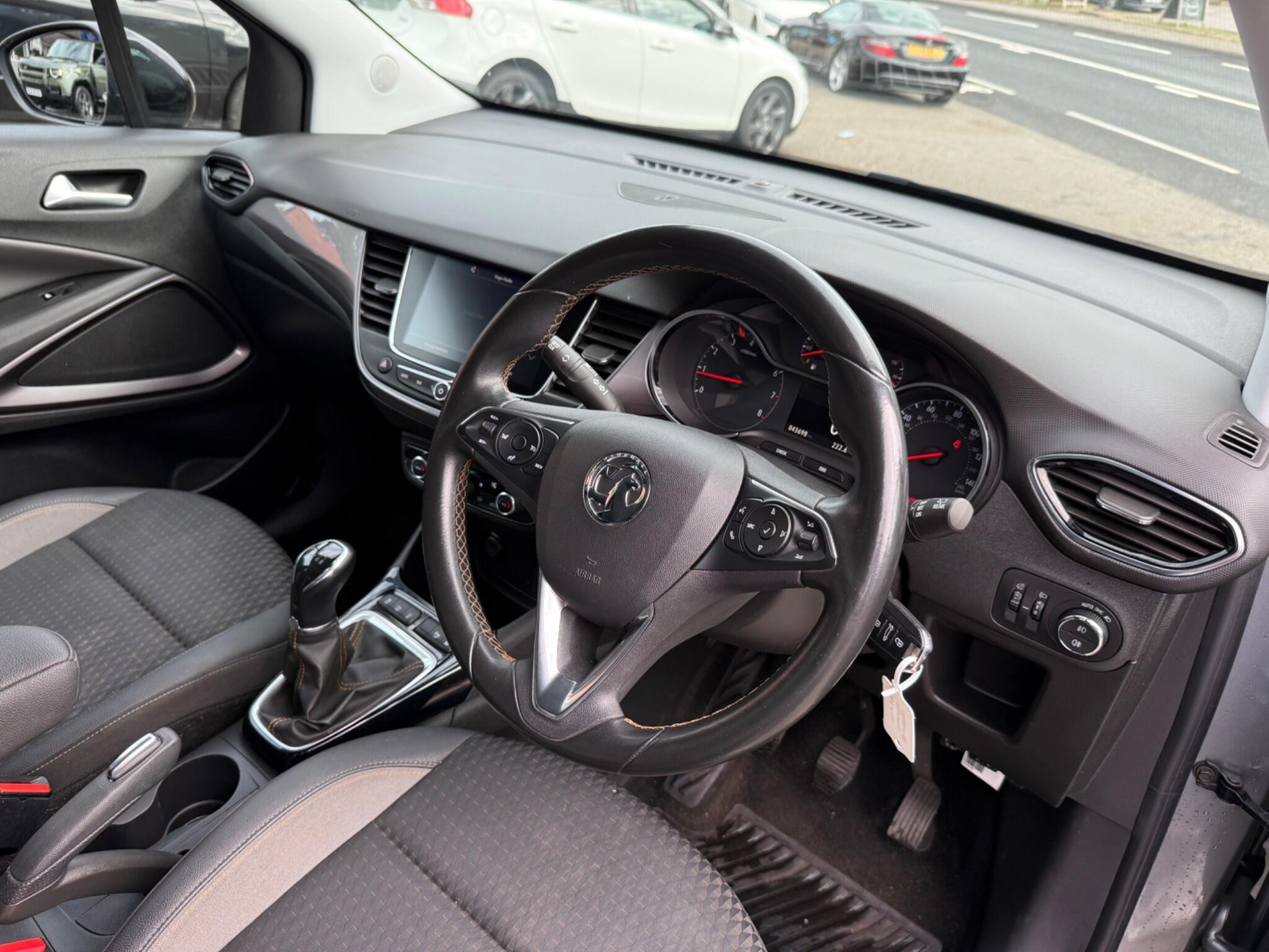 Vauxhall Crossland X view 17