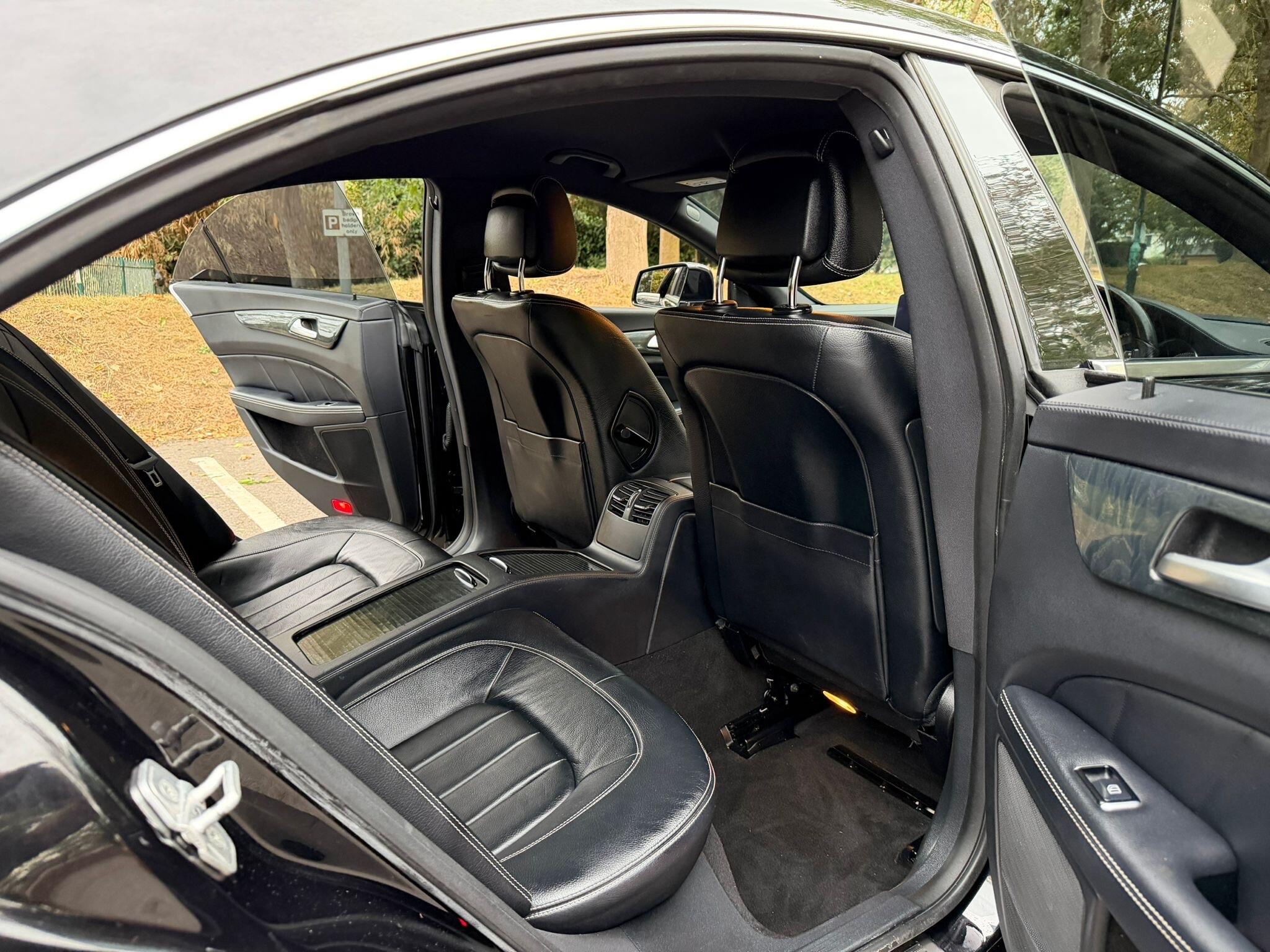 Mercedes-Benz CLS view 15