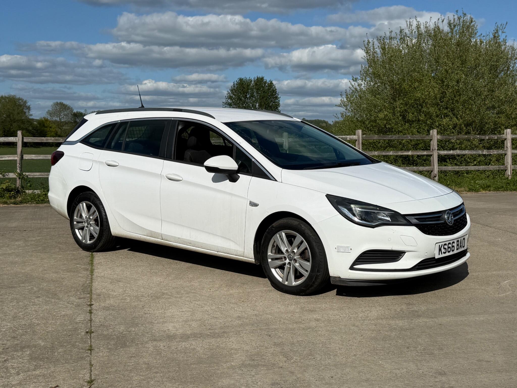 2016 Vauxhall Astra 1.6 CDTi Tech Line Sports Tourer Euro 6 (s/s) 5dr