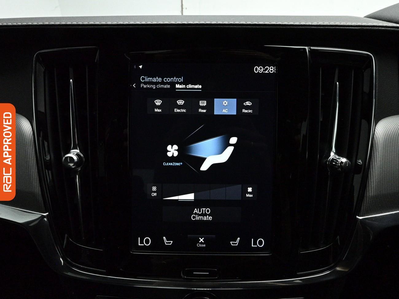 Volvo S90 view 17
