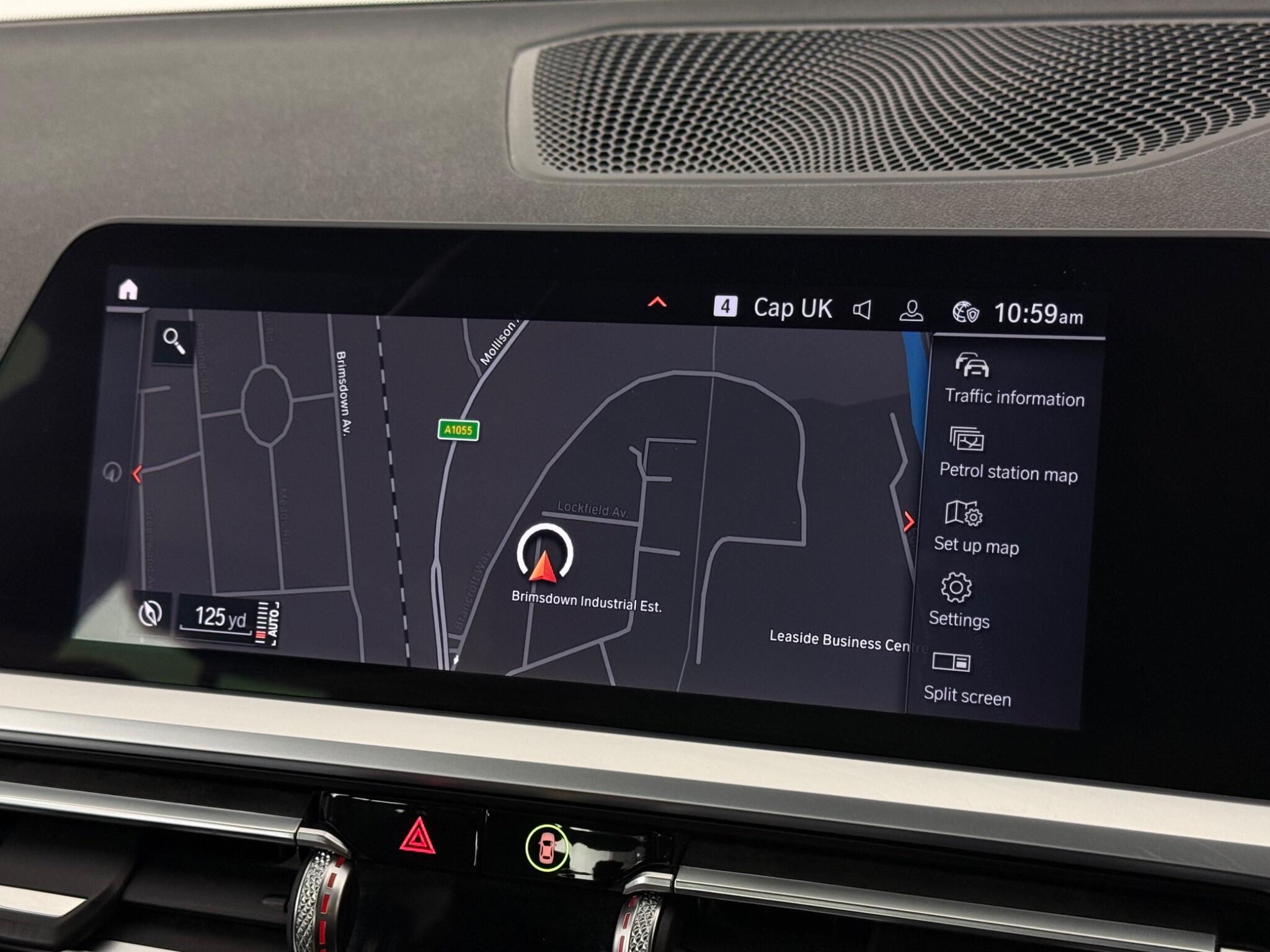 BMW 3 Series view 26