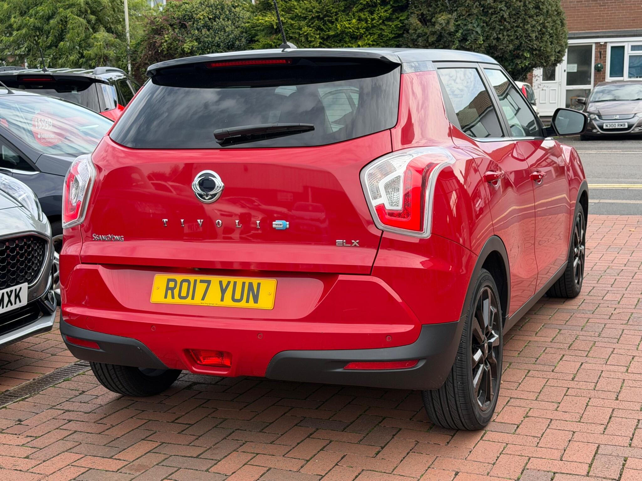 KGM Tivoli view 34