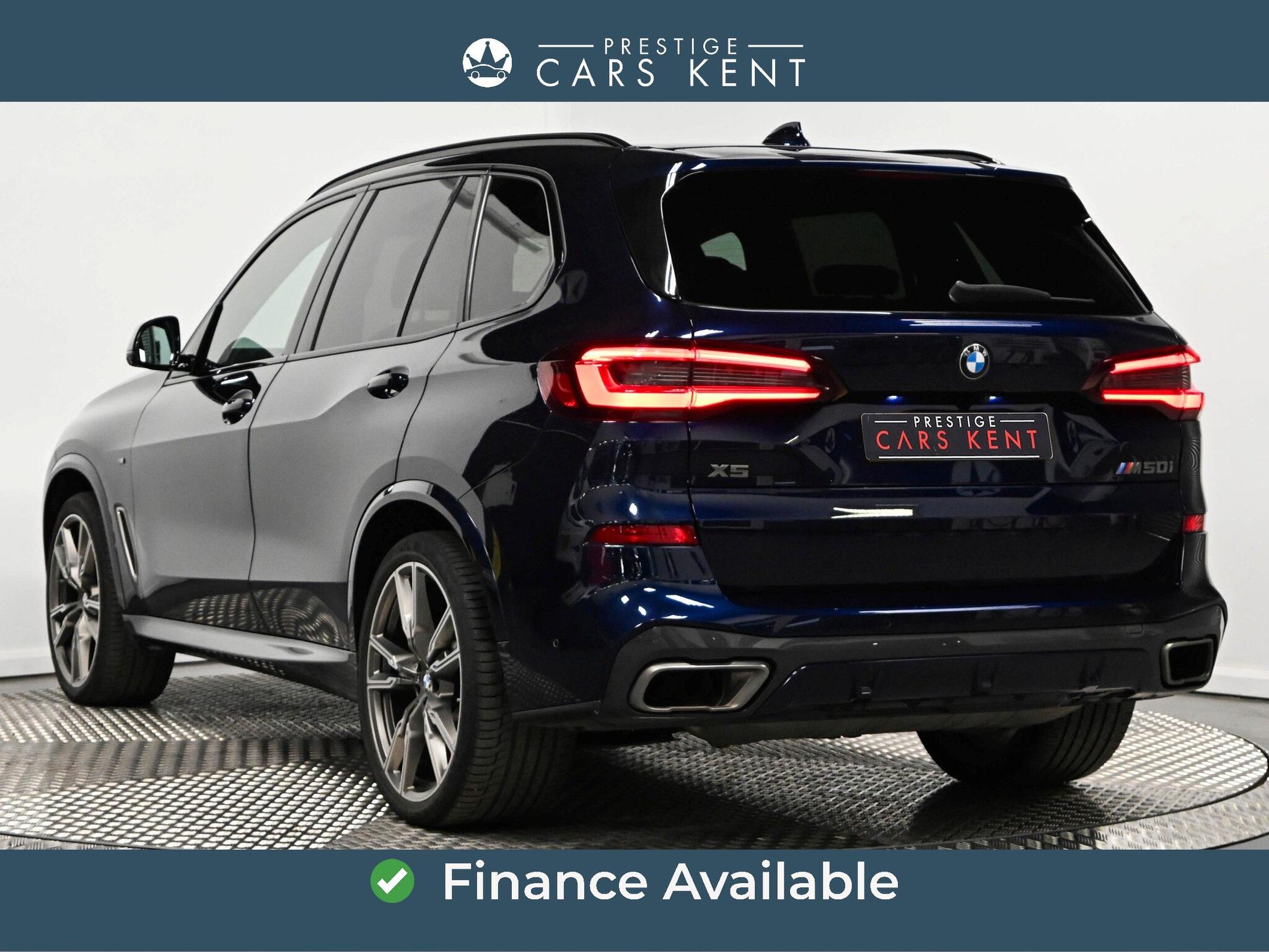 BMW X5 view 3