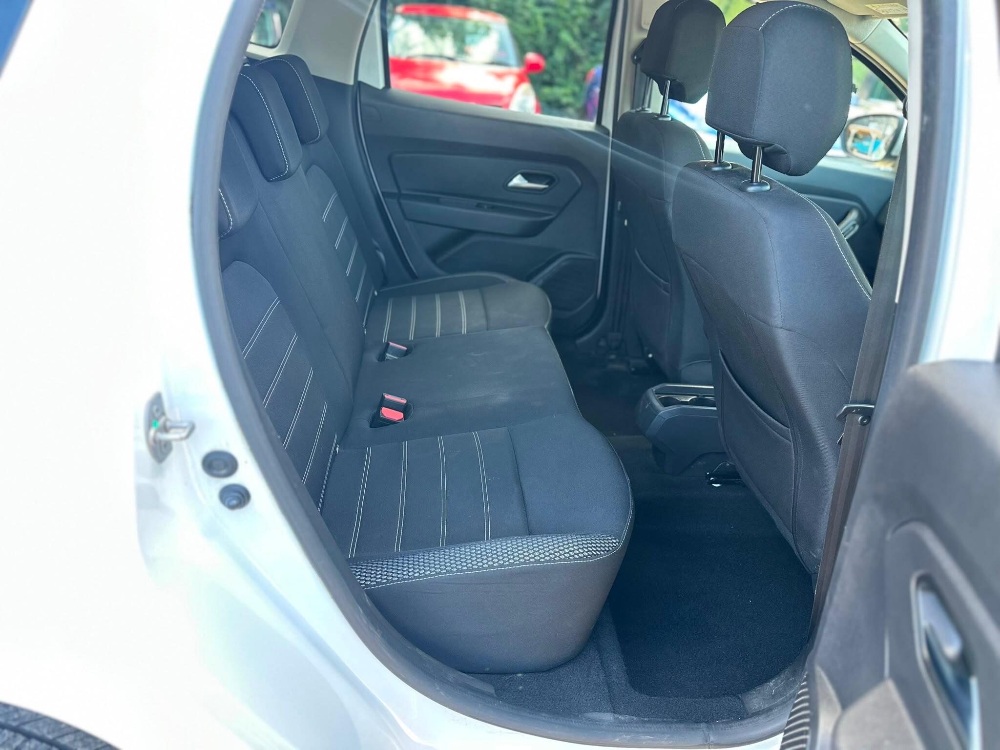 Dacia Duster view 45