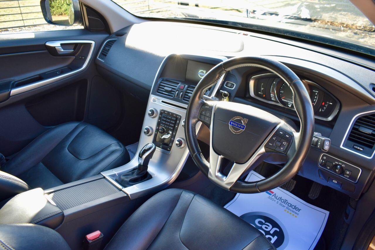 Volvo XC60 view 23