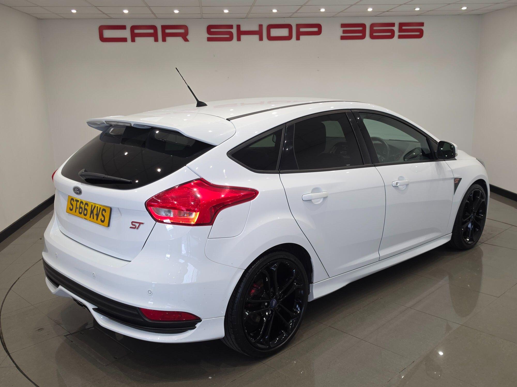 Ford Focus view 70