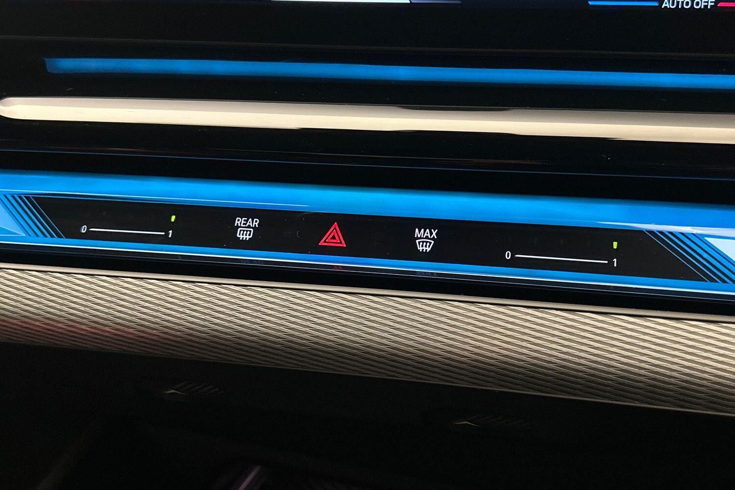 BMW i5 view 30