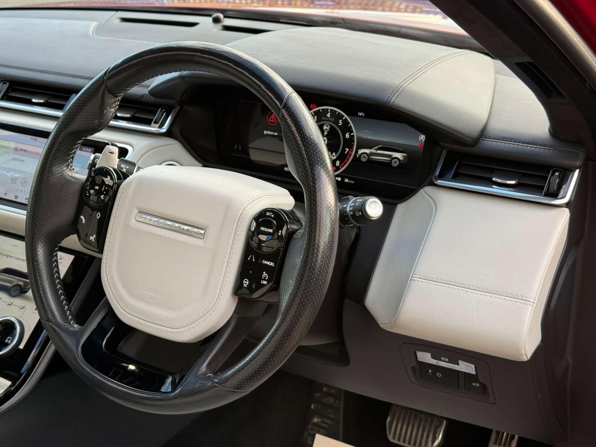 Land Rover Range Rover Velar view 45