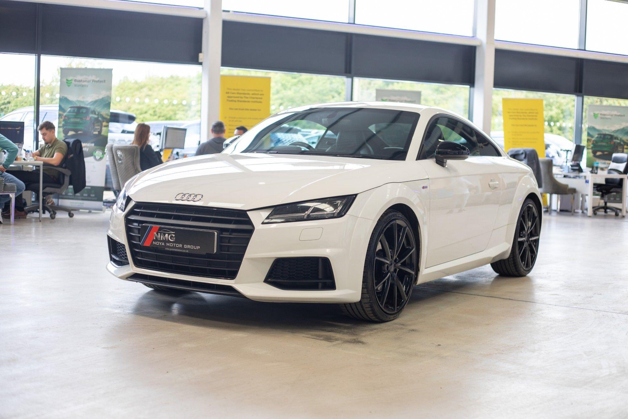 Audi TT view 10