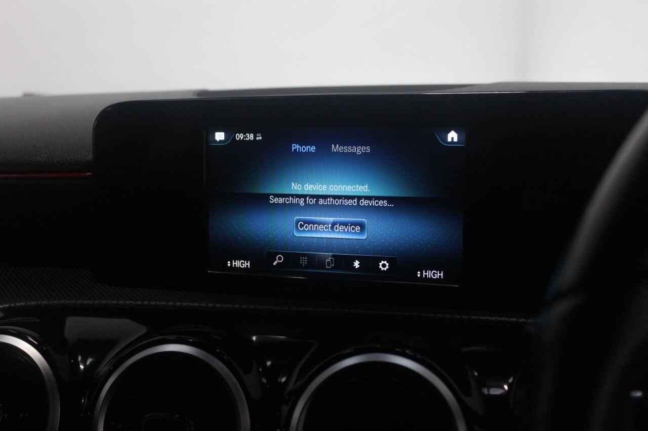 Mercedes-Benz A-Class view 32