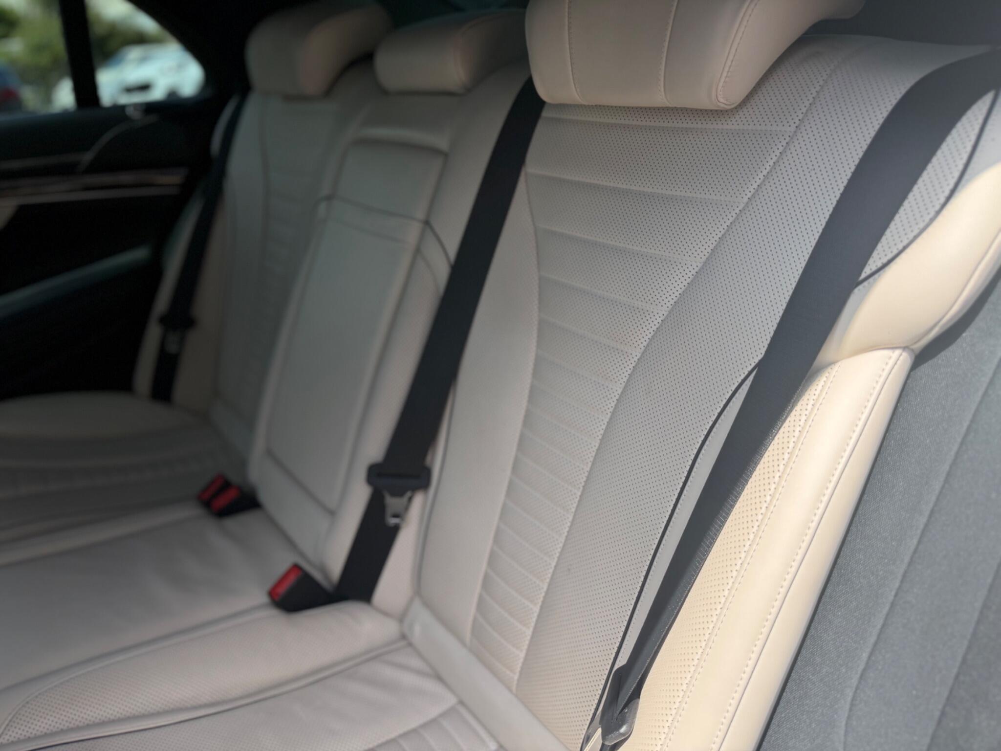 Mercedes-Benz S Class view 36