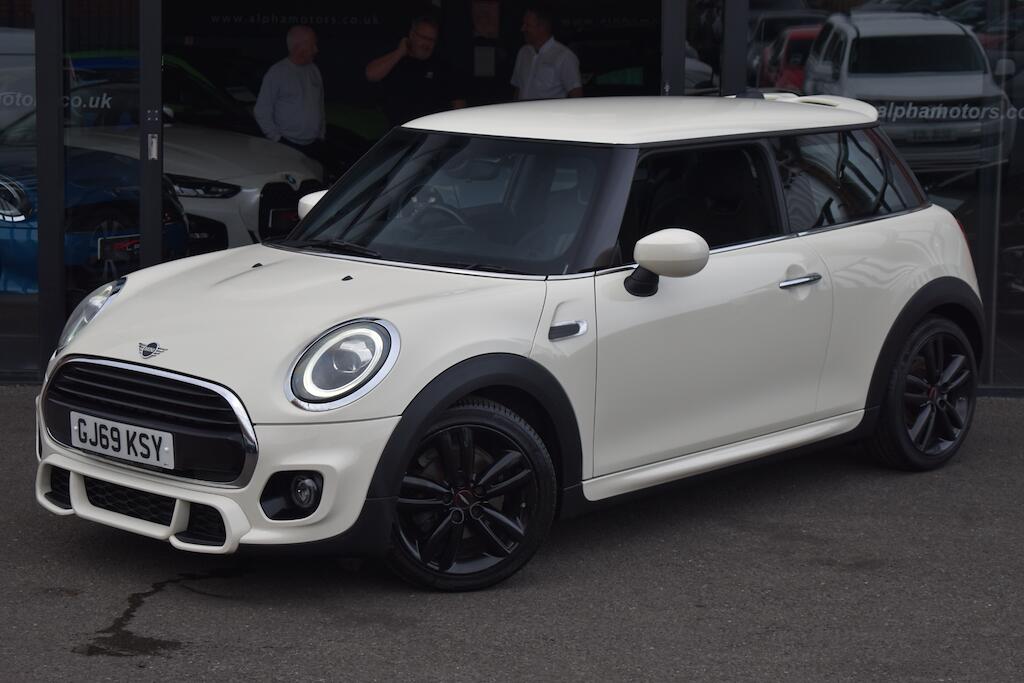 Mini Cooper view 6
