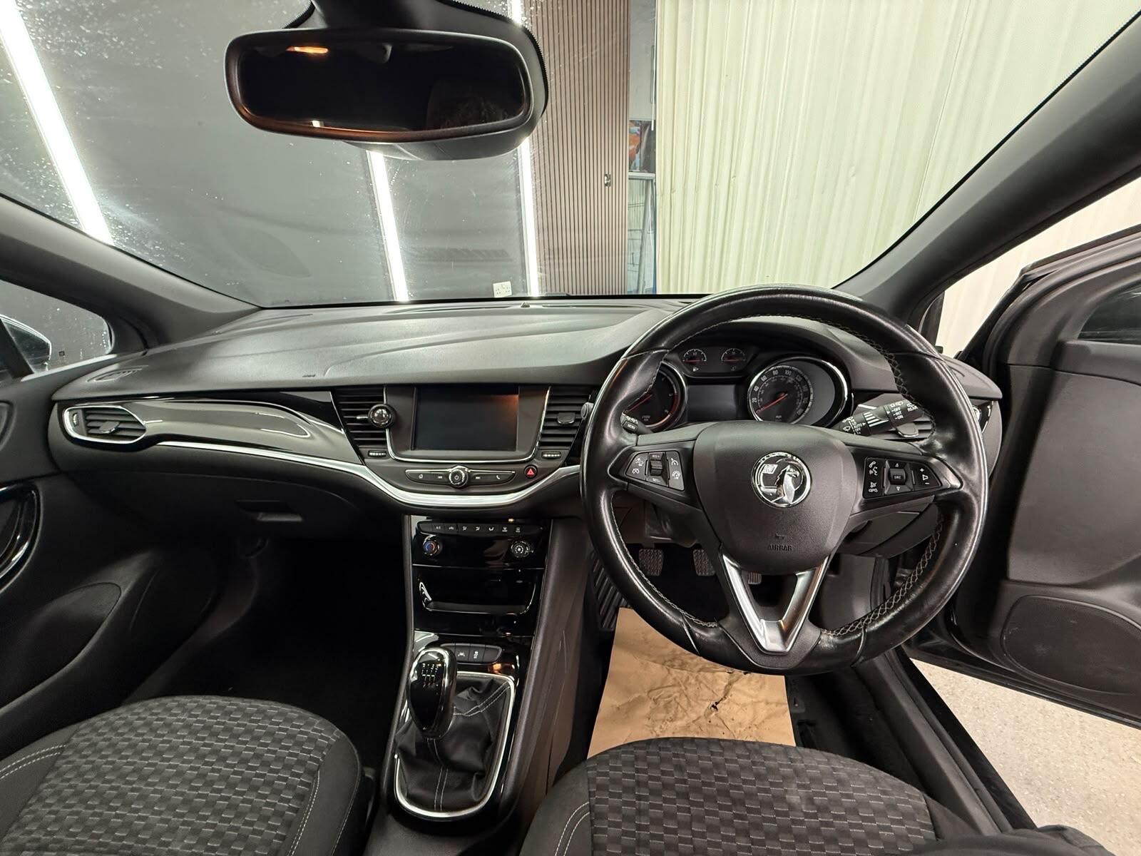 Vauxhall Astra view 35