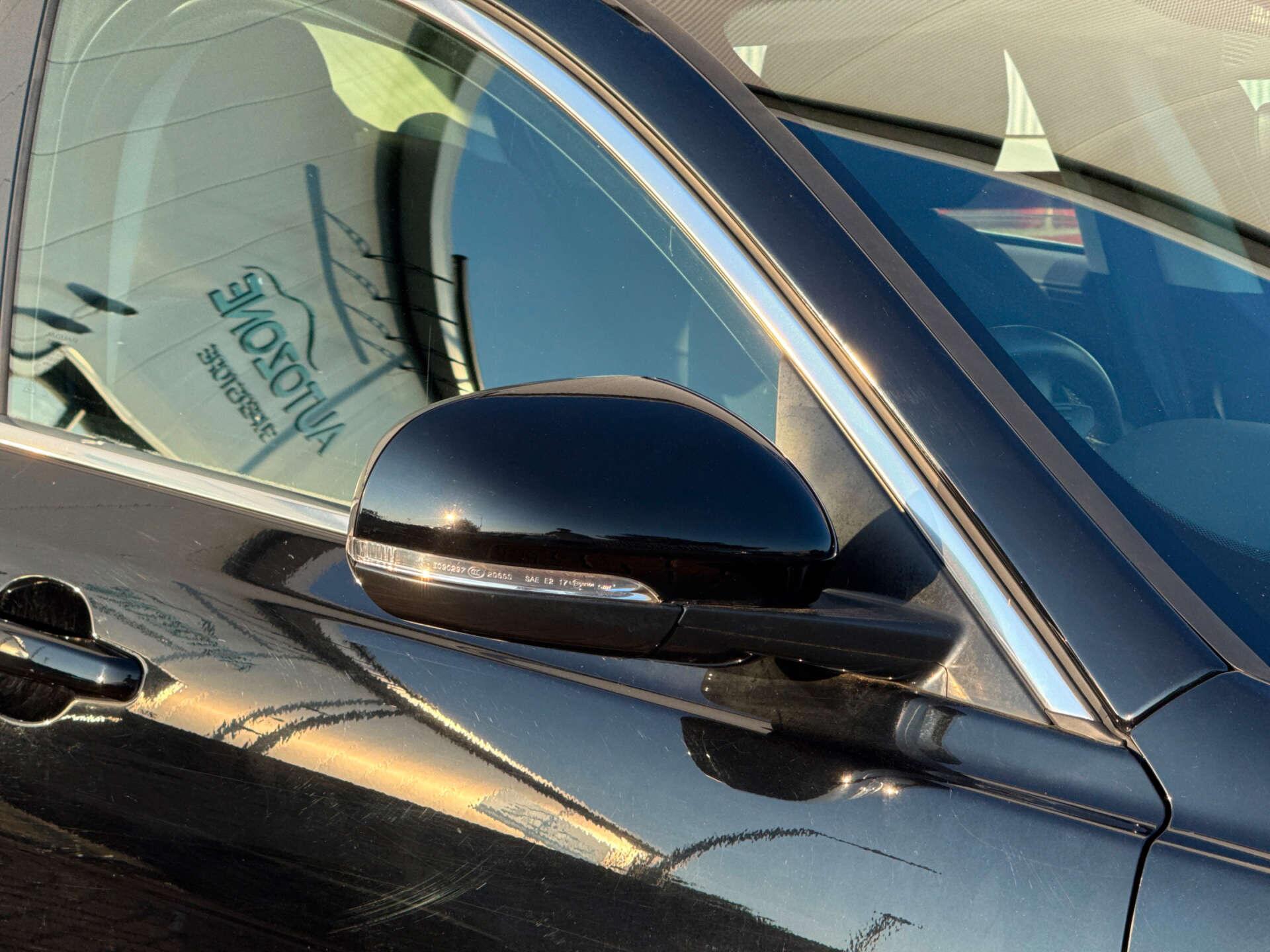 Jaguar Xe view 16
