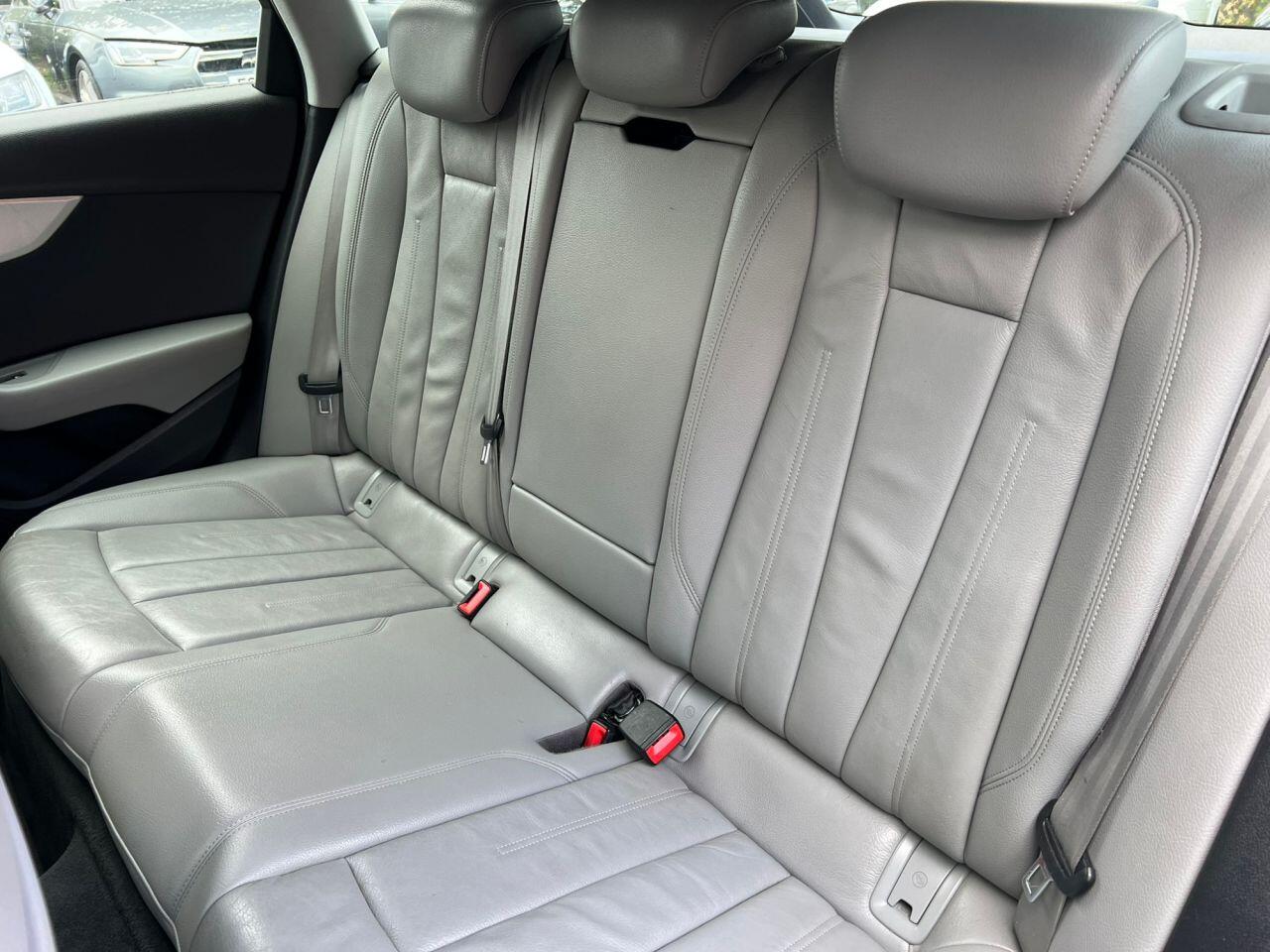 Audi A4 view 22
