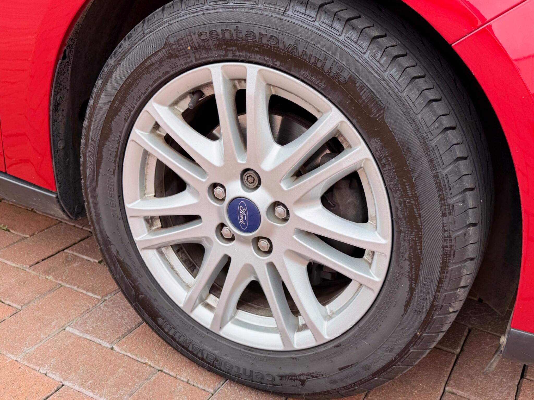 Ford Focus view 56