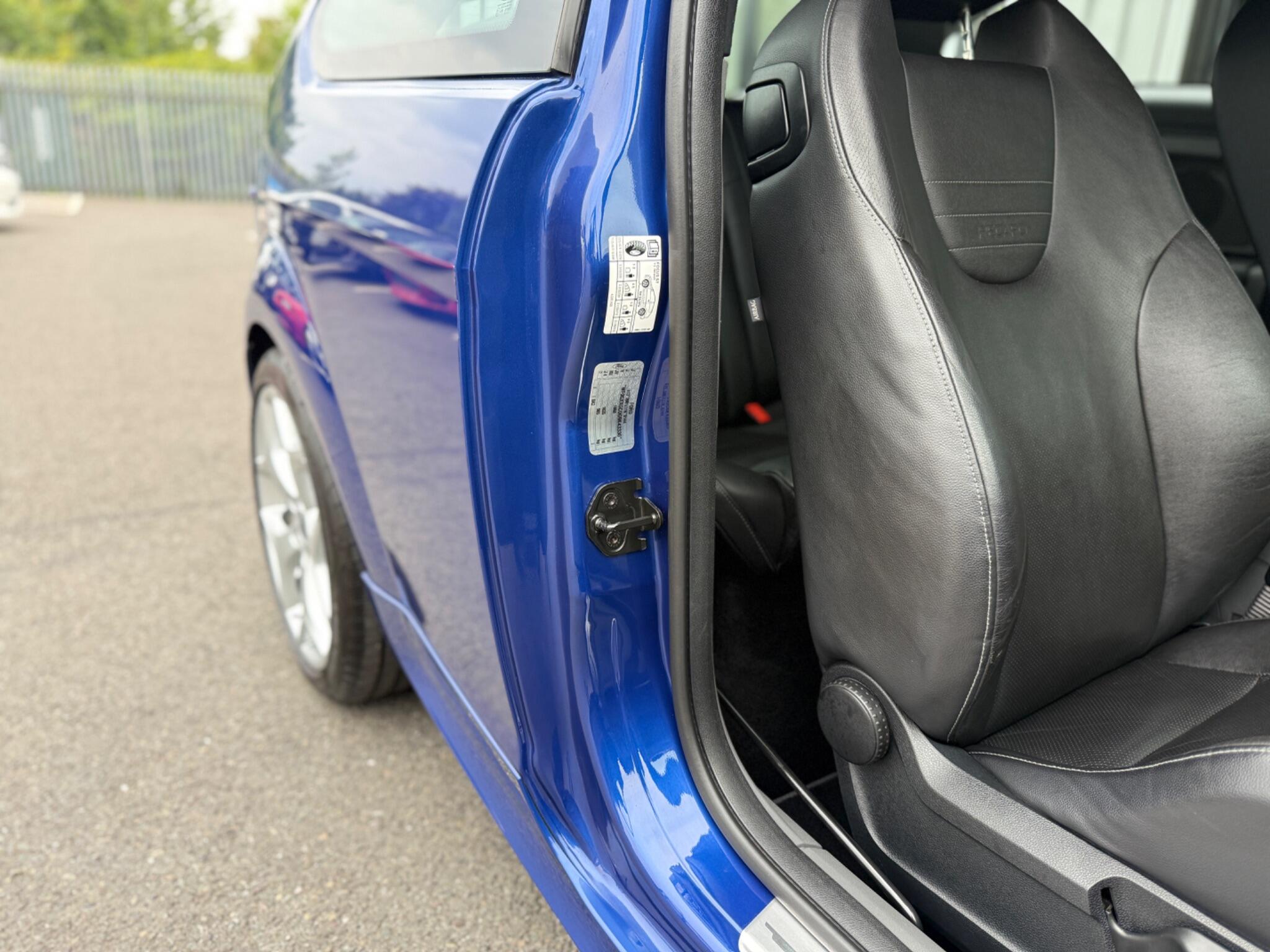 Ford Focus view 13