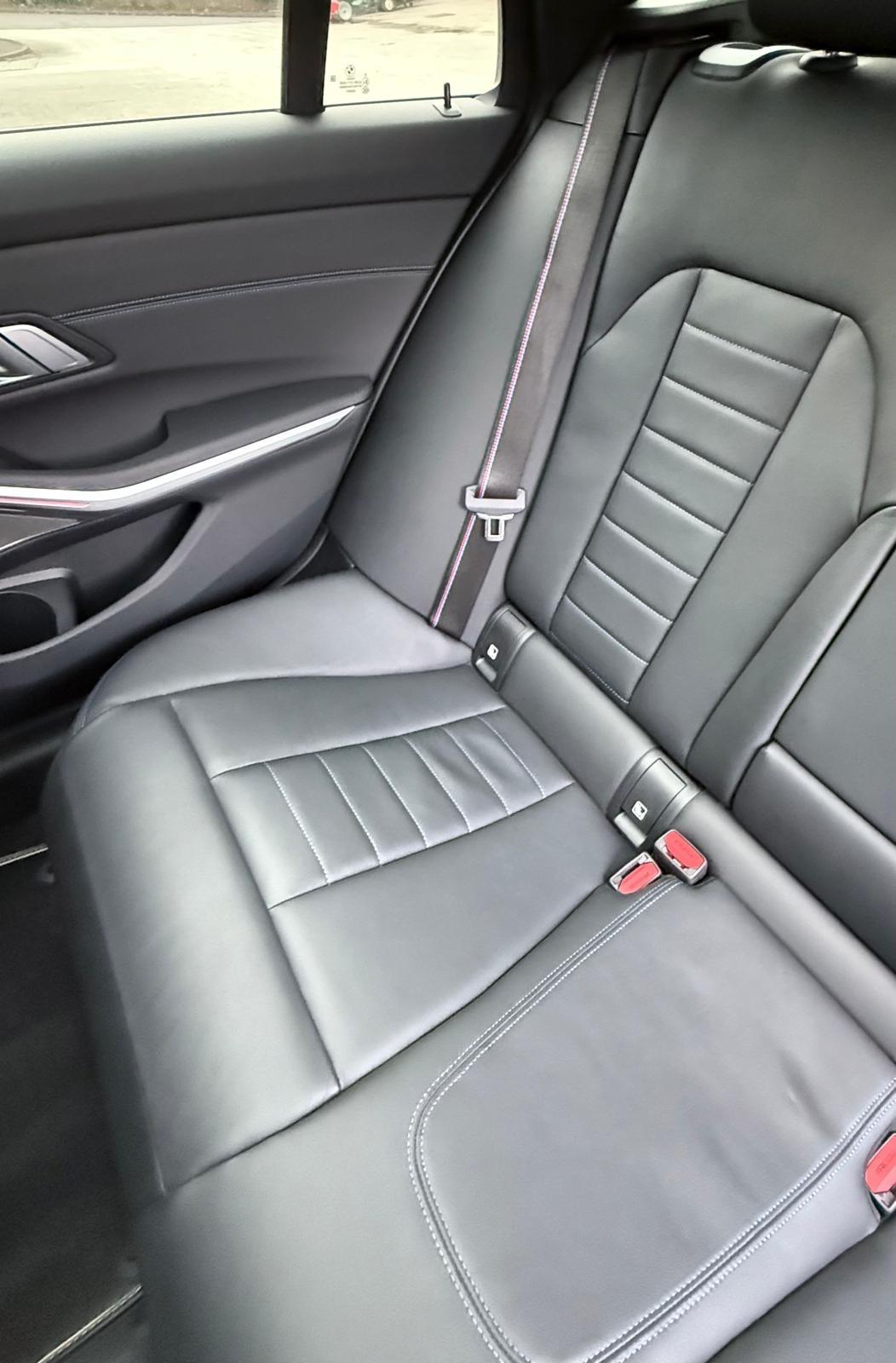 BMW 3 Series view 43