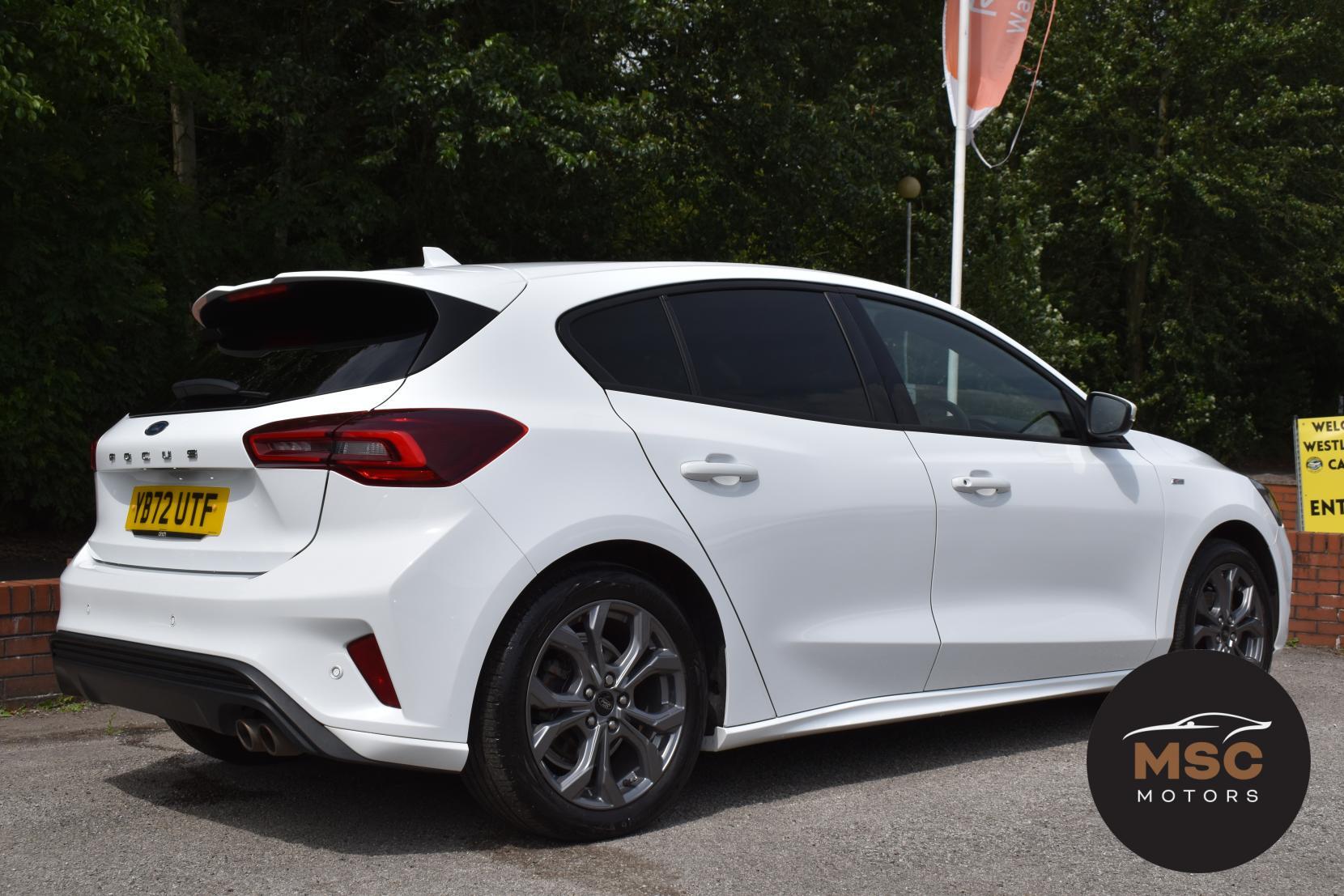 Ford Focus view 20