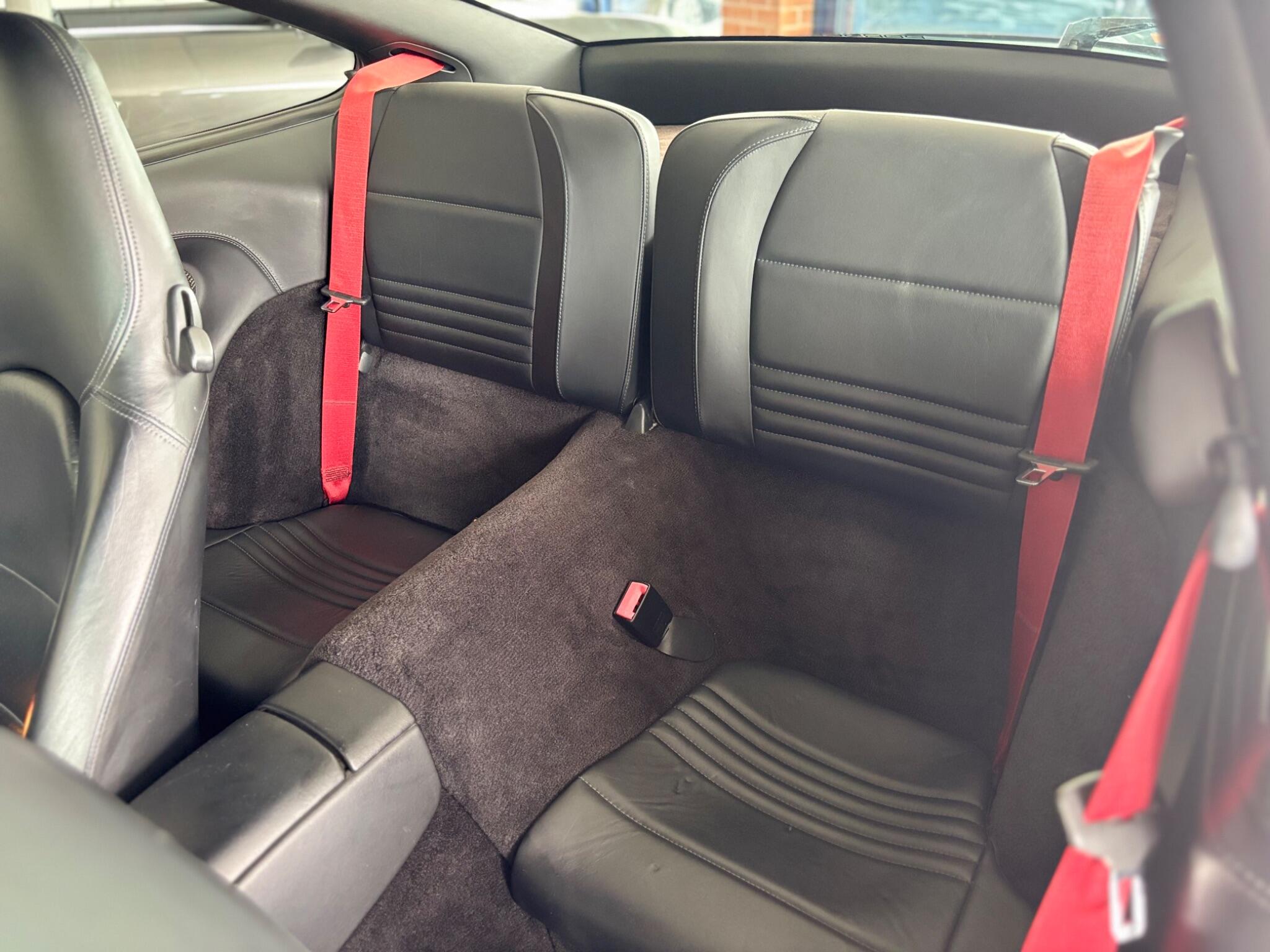 Porsche 911 view 14