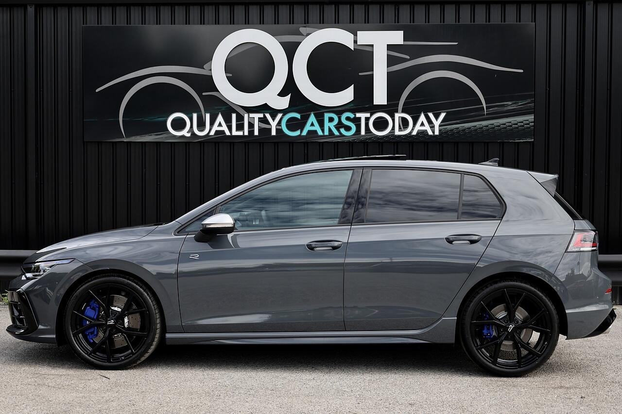 Volkswagen Golf view 2