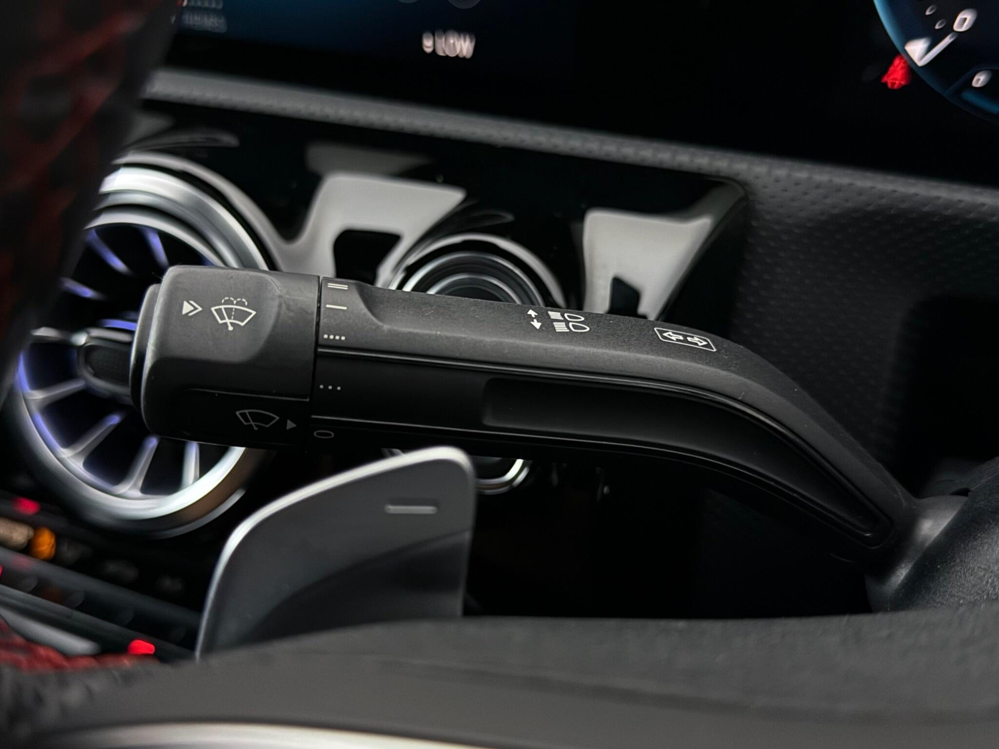 Mercedes-Benz CLA view 17