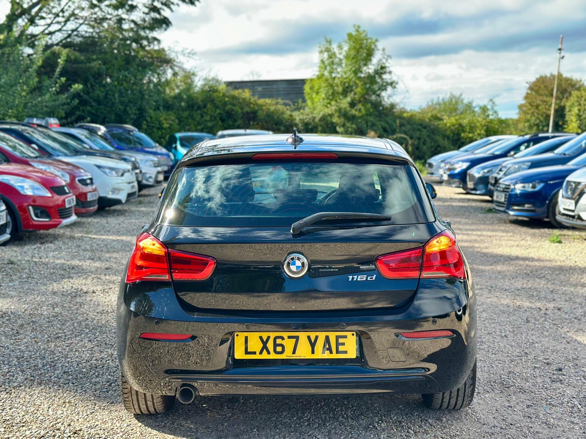 BMW 1 Series view 15