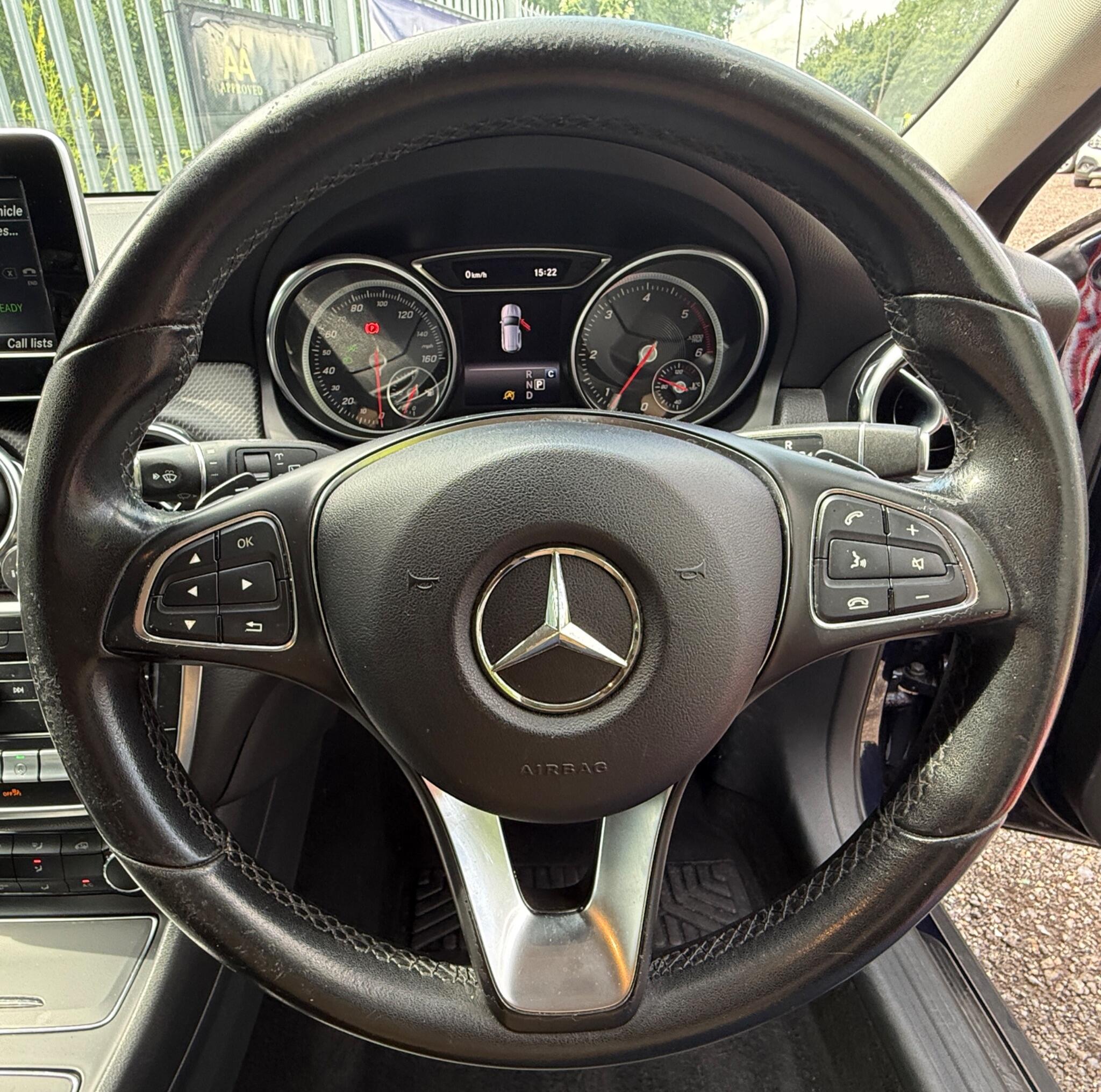 2017 Mercedes-Benz GLA image 43