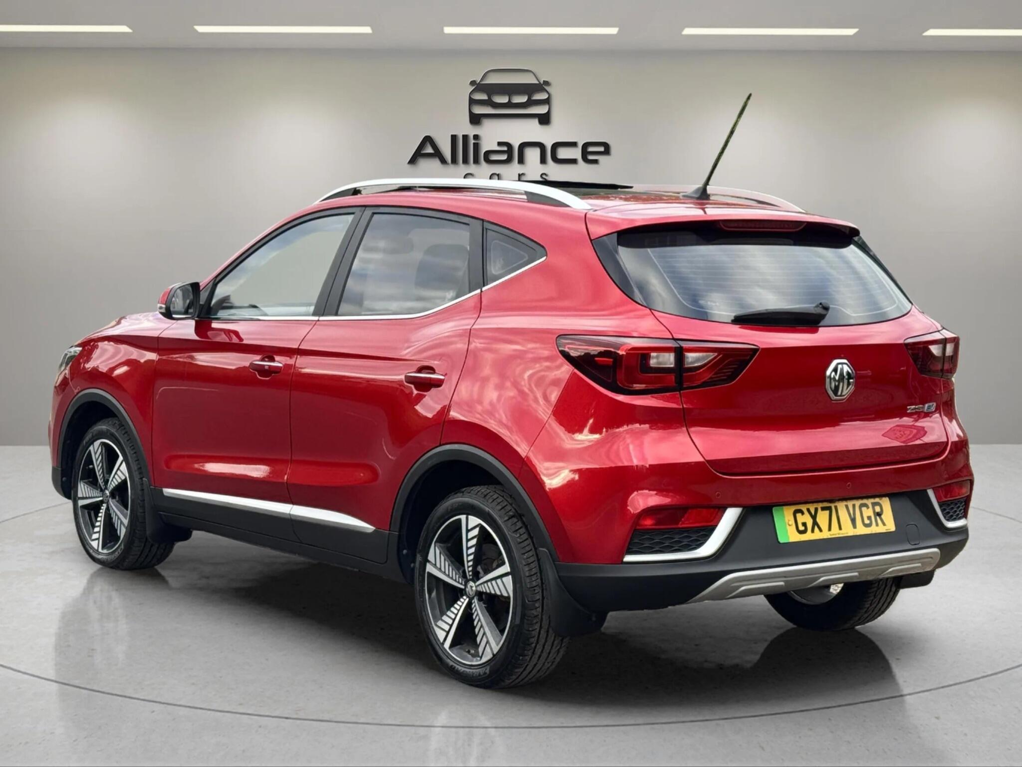 MG ZS view 18