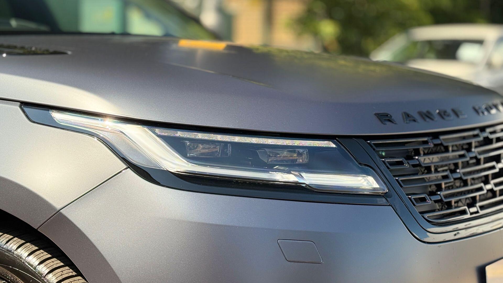 Land Rover Range Rover Velar view 9