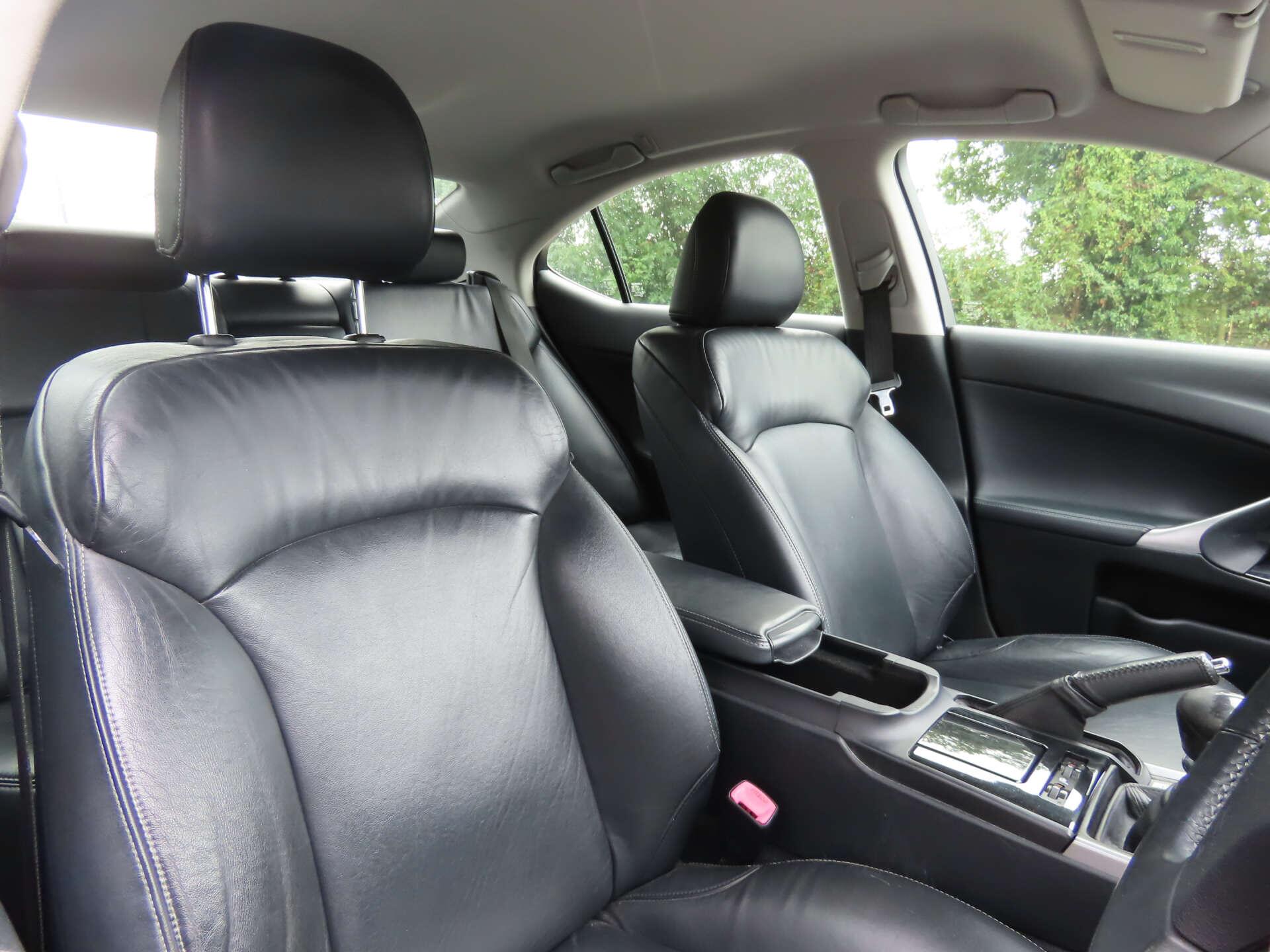 Lexus Is view 10