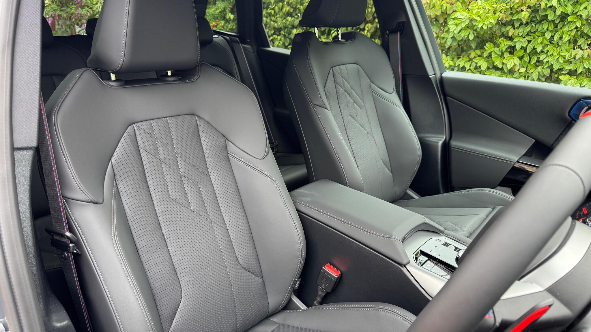 BMW X3 view 12