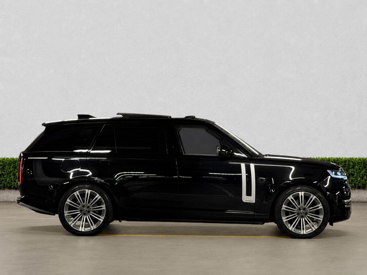 Land Rover Range Rover view 8